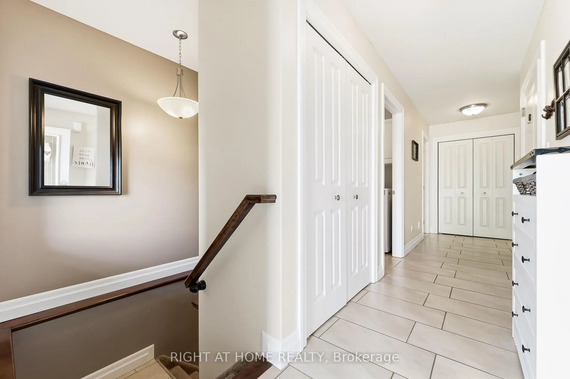 Photo 5 of 61 Aspen Drive, Quinte West, Murray Ward — HOMEH