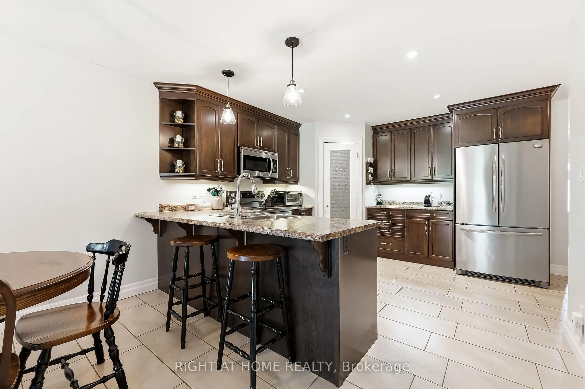 Photo 7 of 61 Aspen Drive, Quinte West, Murray Ward — HOMEH