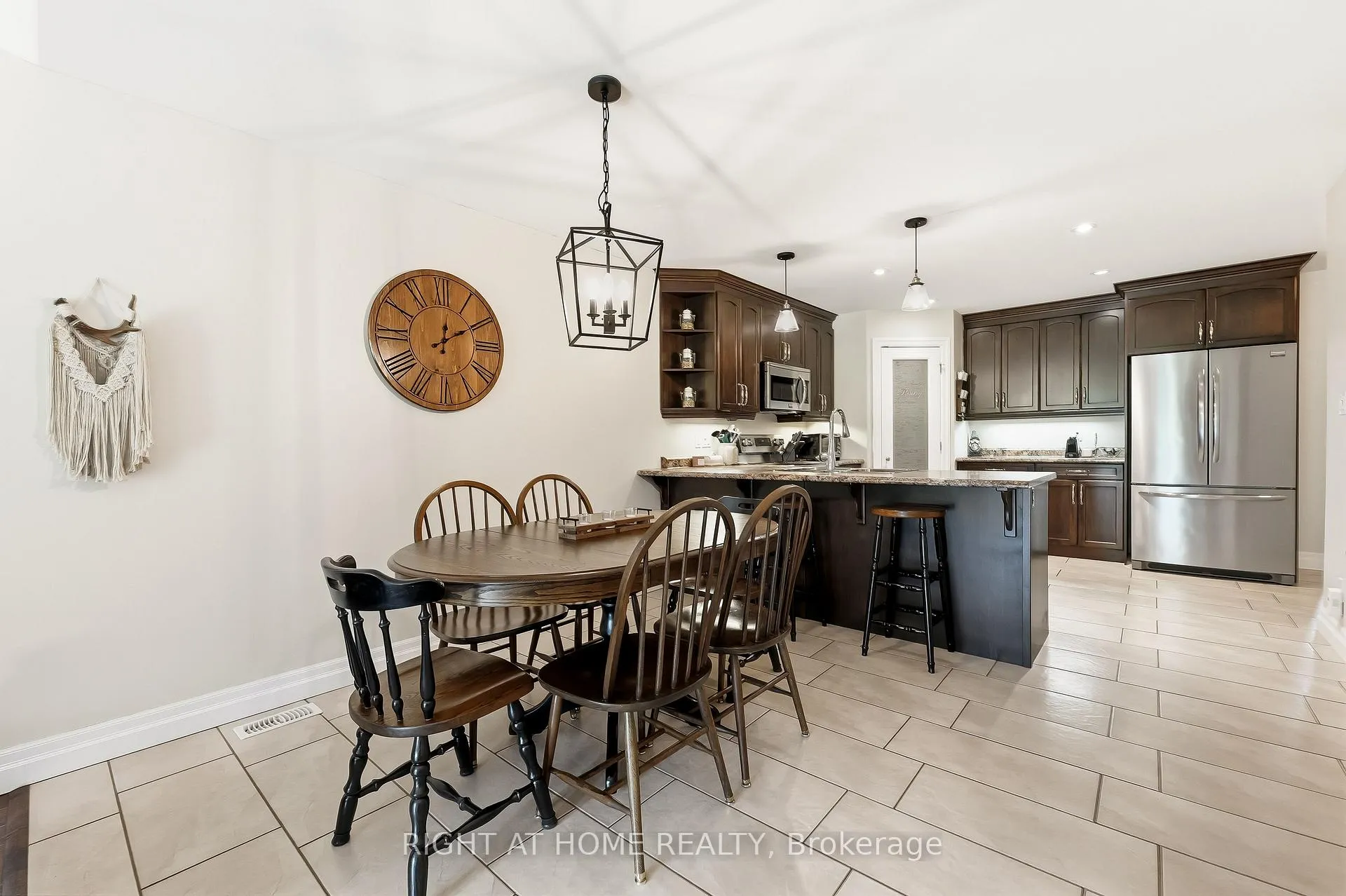 Photo 11 of 61 Aspen Drive, Quinte West, Murray Ward — HOMEH