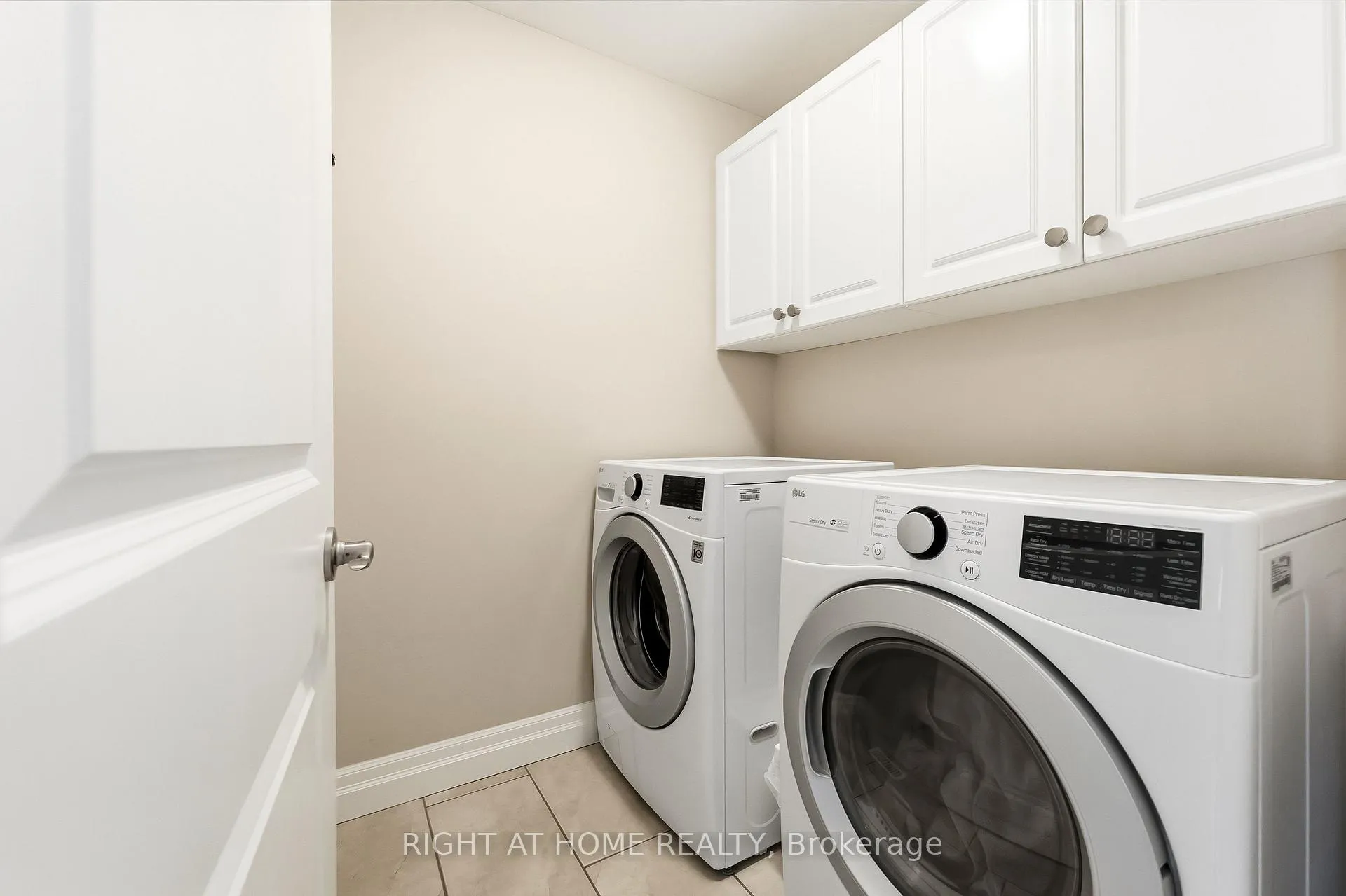 Photo 21 of 61 Aspen Drive, Quinte West, Murray Ward — HOMEH