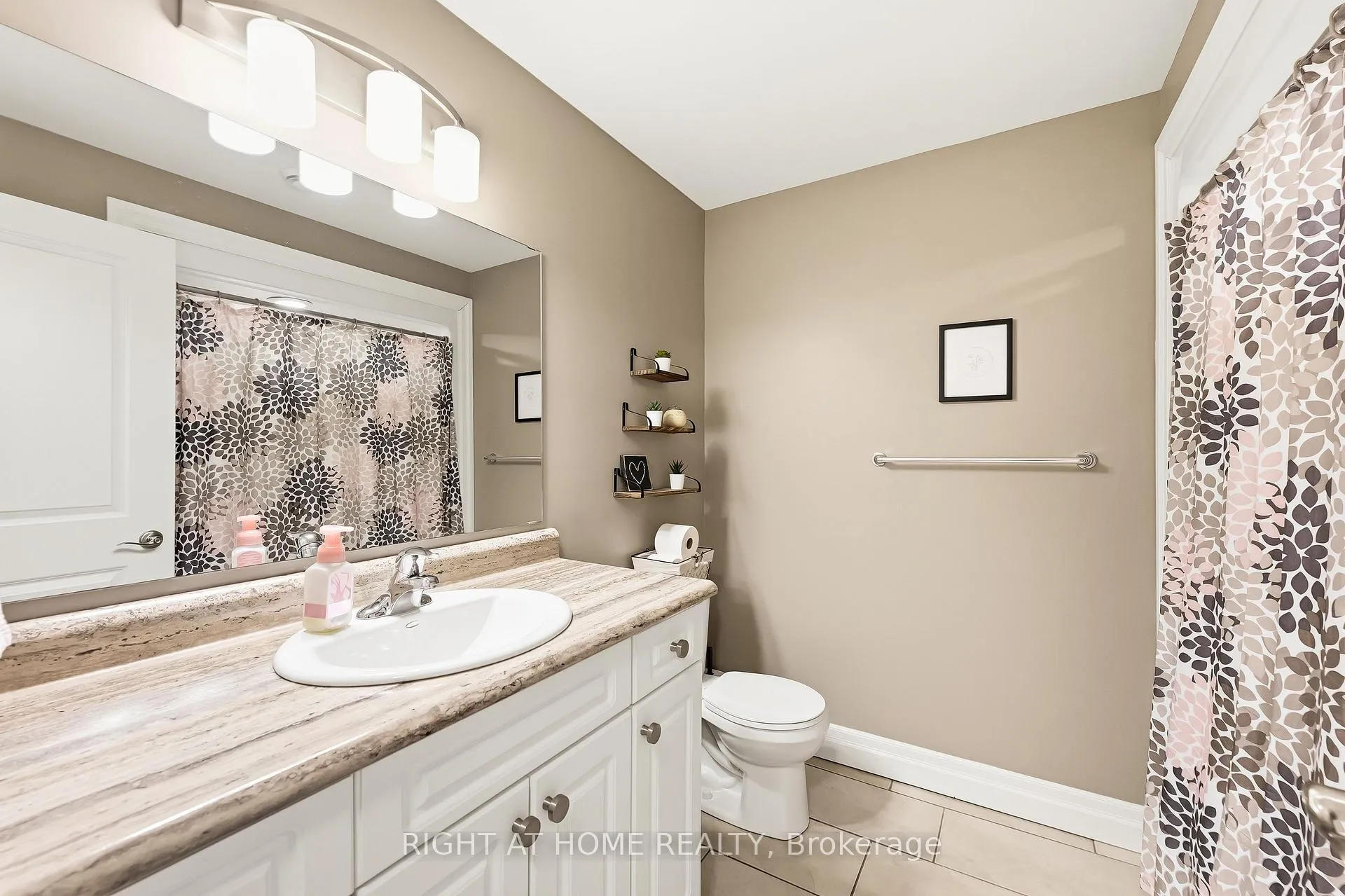 Photo 29 of 61 Aspen Drive, Quinte West, Murray Ward — HOMEH