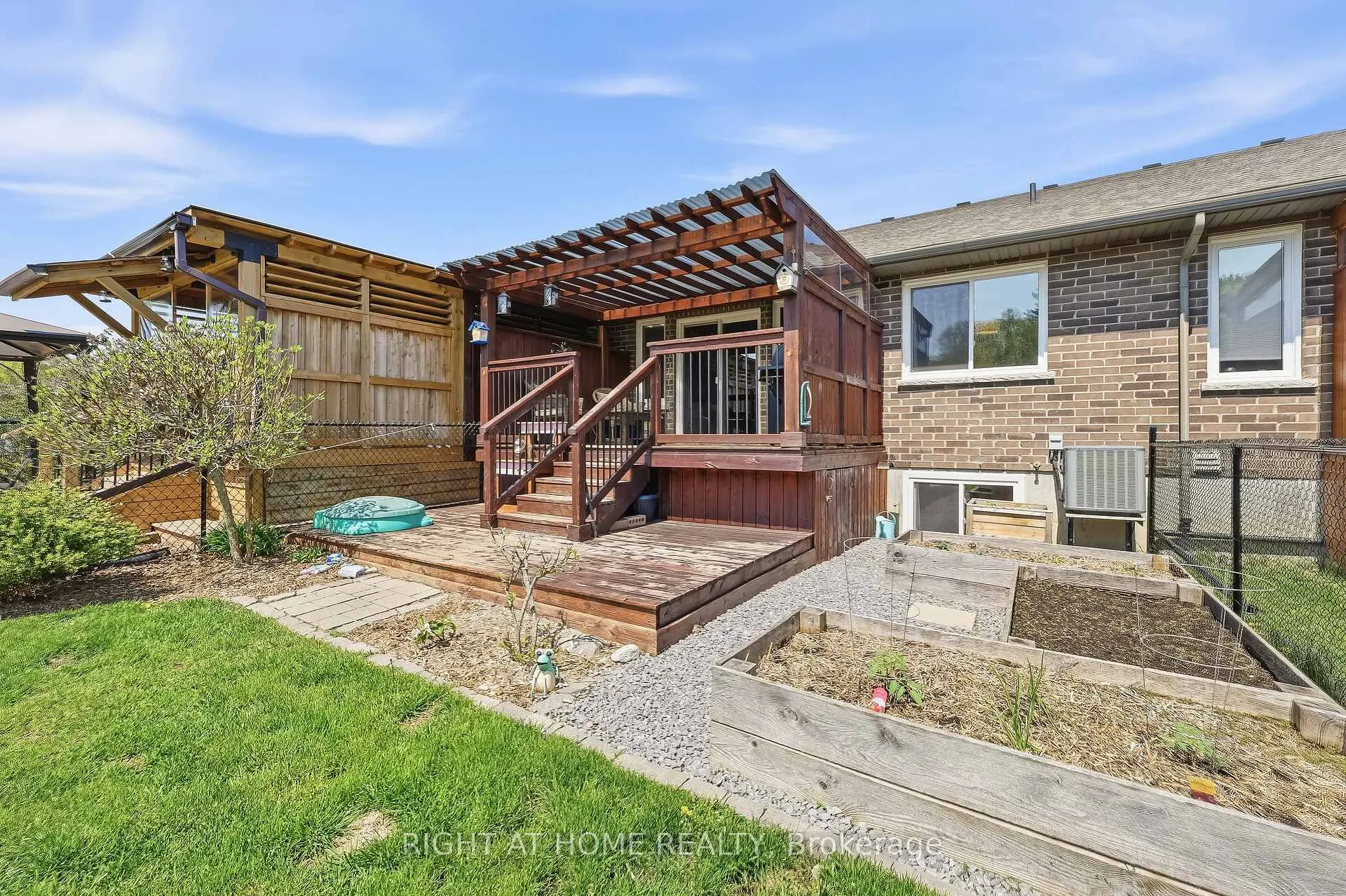 Photo 34 of 61 Aspen Drive, Quinte West, Murray Ward — HOMEH