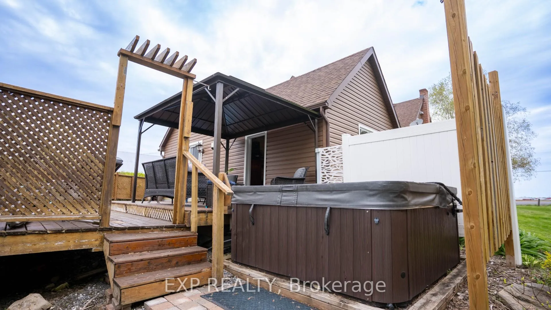 Photo 32 of 6208 Malakoff Road, Ottawa, Rideau Twp South To Roger Stevens Drive — HOMEH