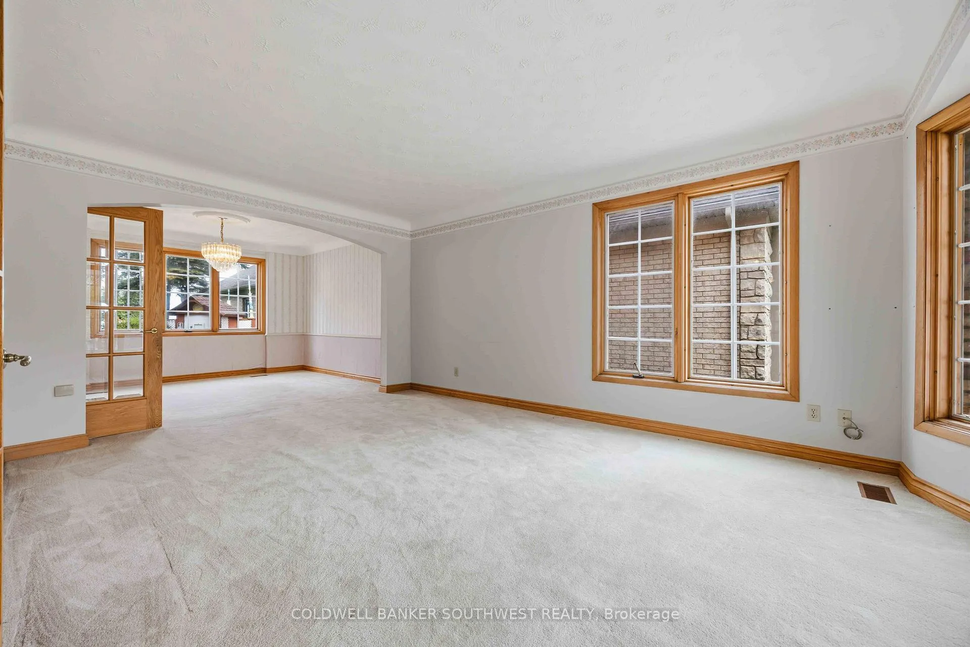 Photo 8 of 2088 Lakeshore Road, Sarnia — HOMEH