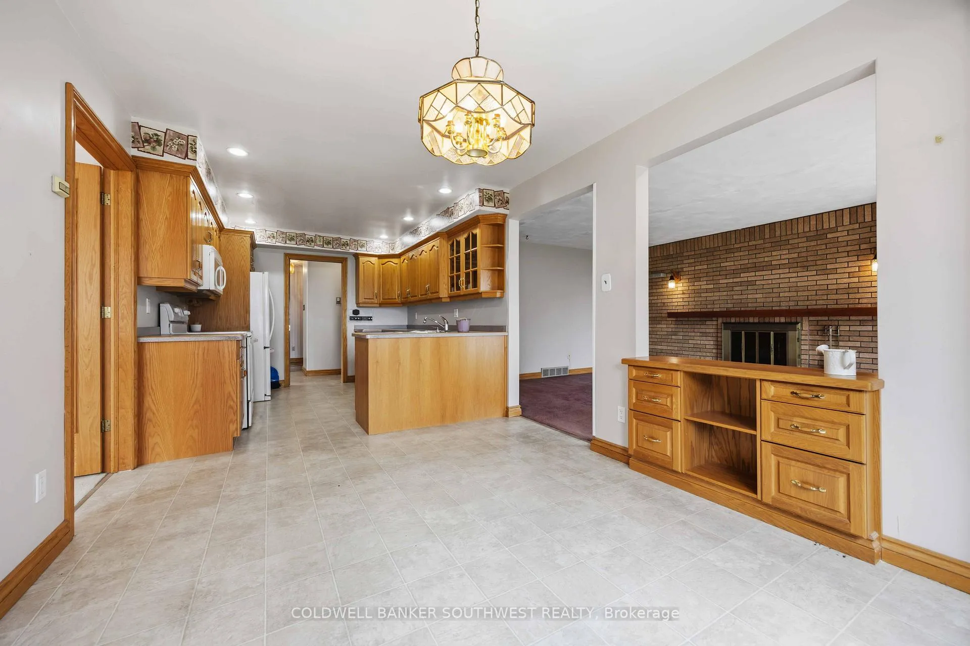 Photo 14 of 2088 Lakeshore Road, Sarnia — HOMEH
