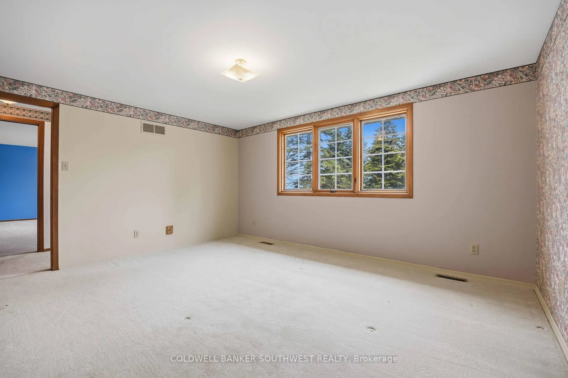 Photo 30 of 2088 Lakeshore Road, Sarnia — HOMEH