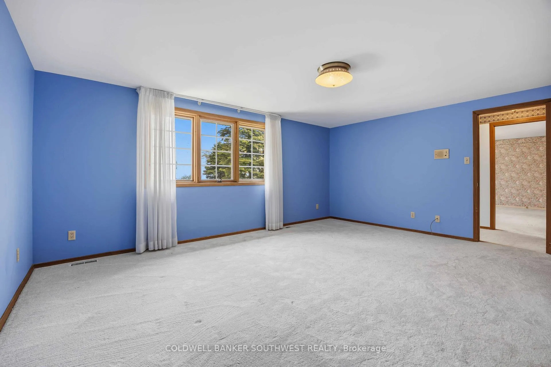 Photo 32 of 2088 Lakeshore Road, Sarnia — HOMEH