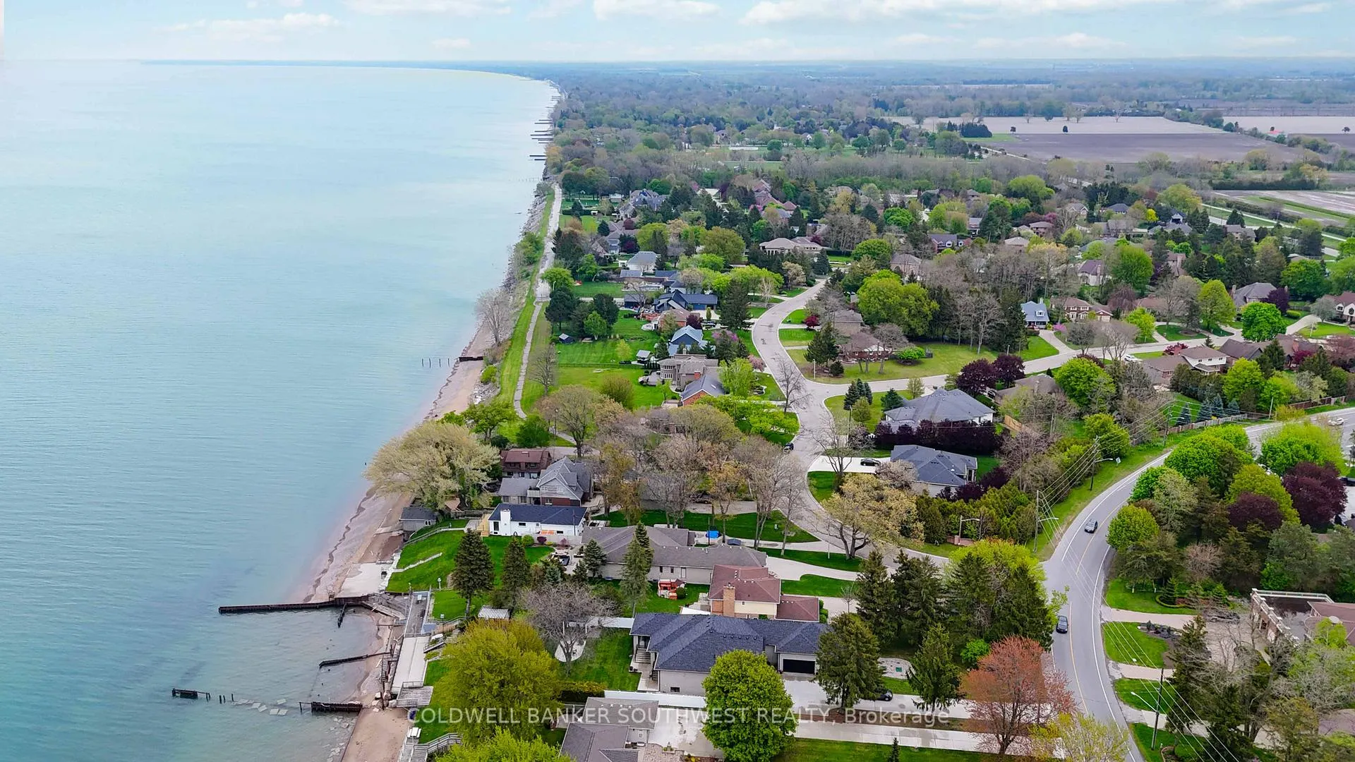 Photo 45 of 2088 Lakeshore Road, Sarnia — HOMEH
