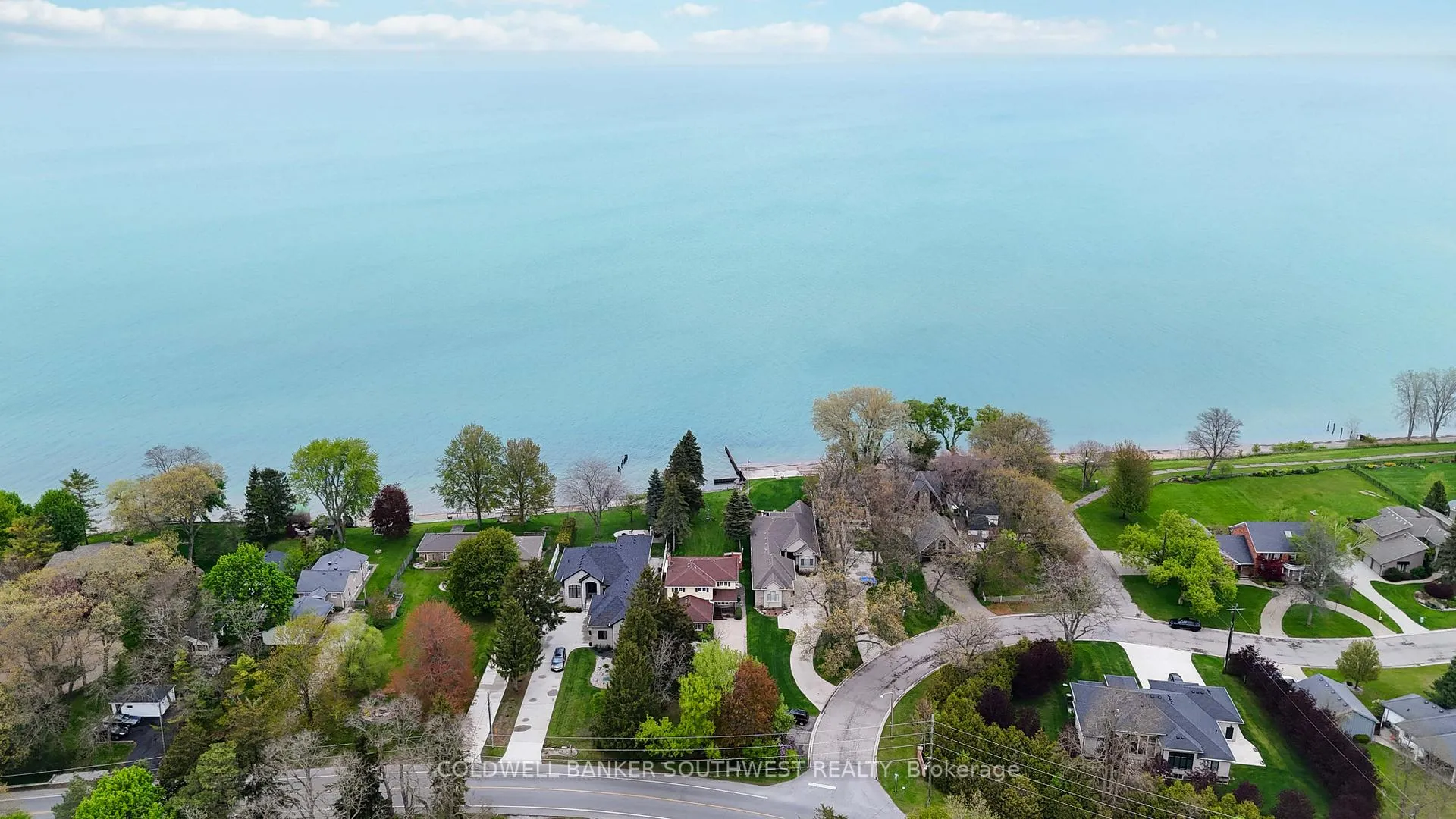 Photo 46 of 2088 Lakeshore Road, Sarnia — HOMEH