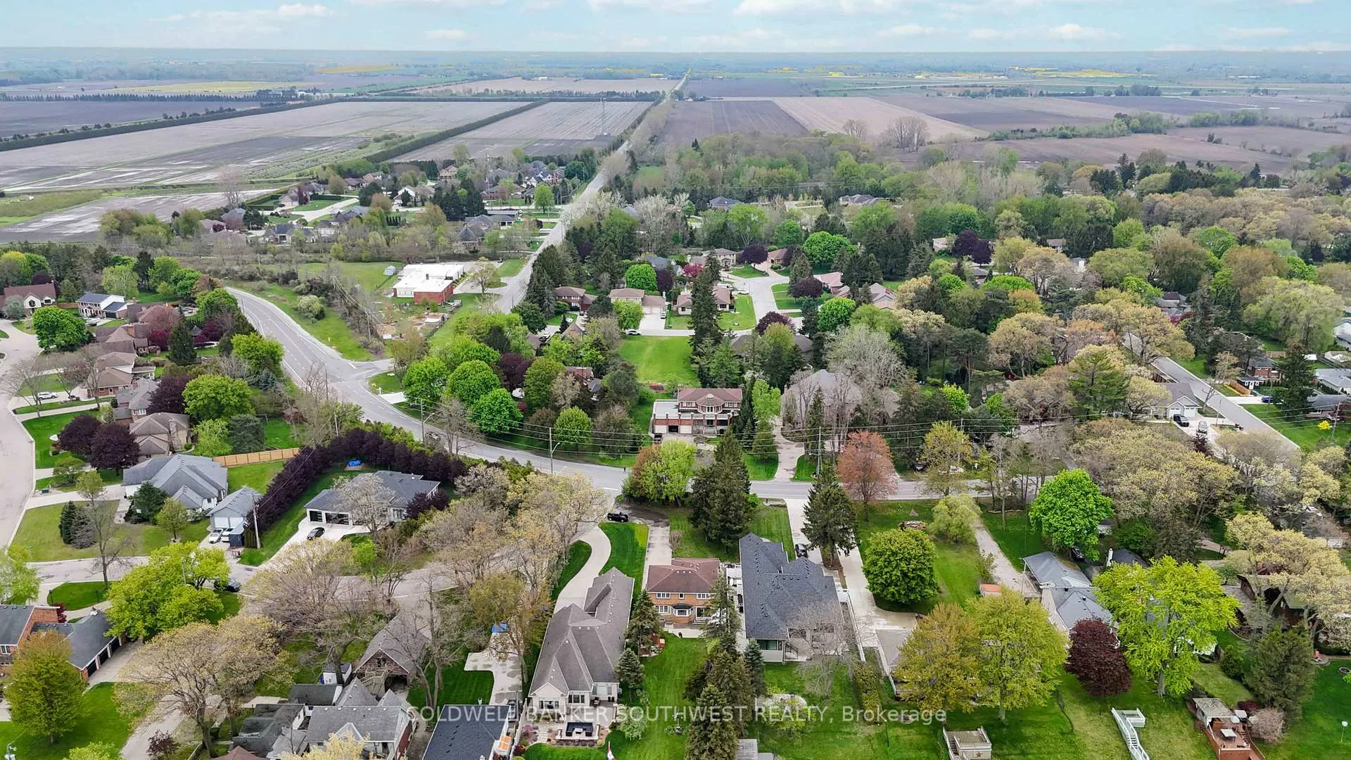 Photo 48 of 2088 Lakeshore Road, Sarnia — HOMEH