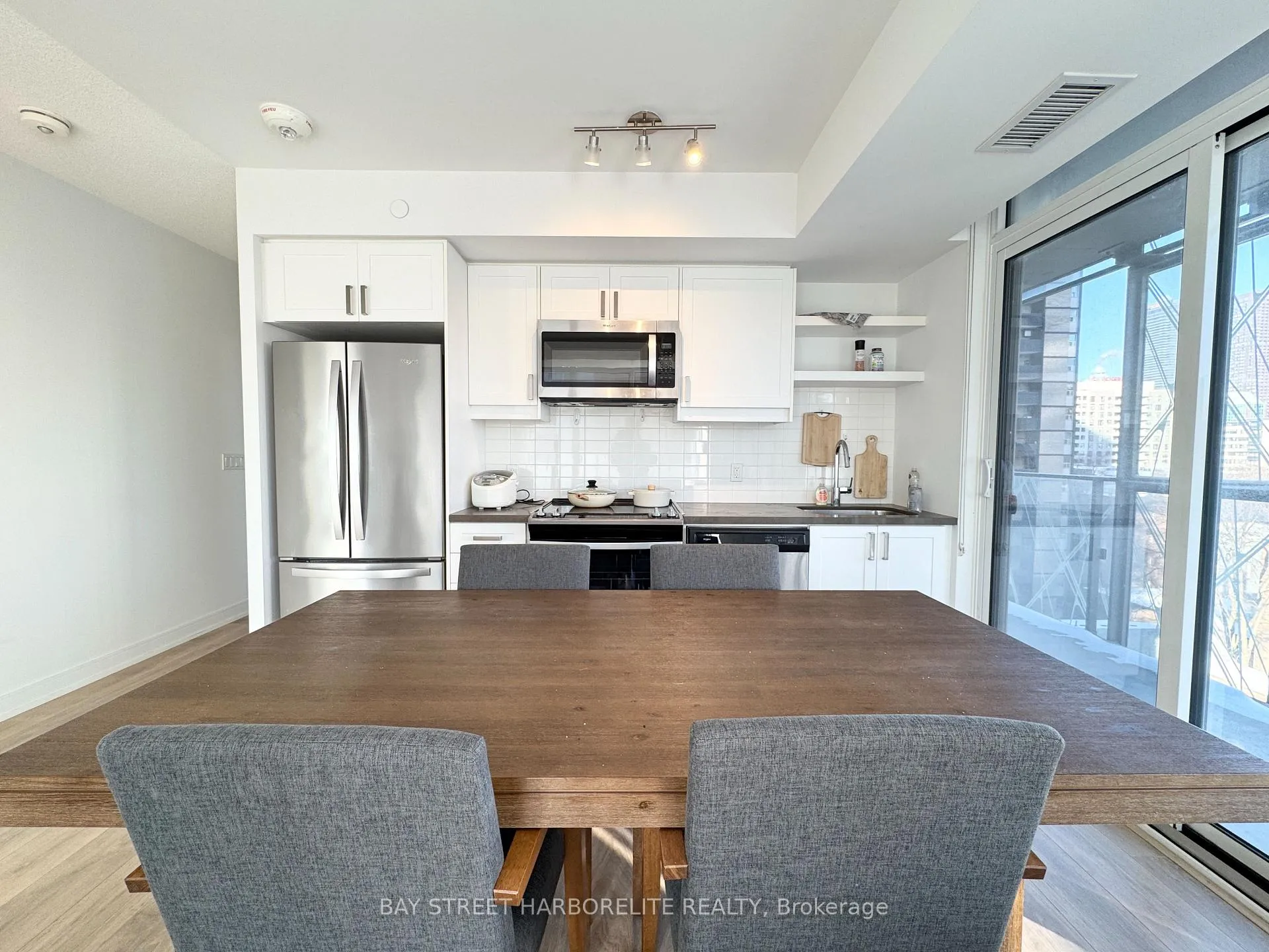 Photo 2 of Unit 908, 50 Wellesley Street E, Toronto, Church-Yonge Corridor — HOMEH