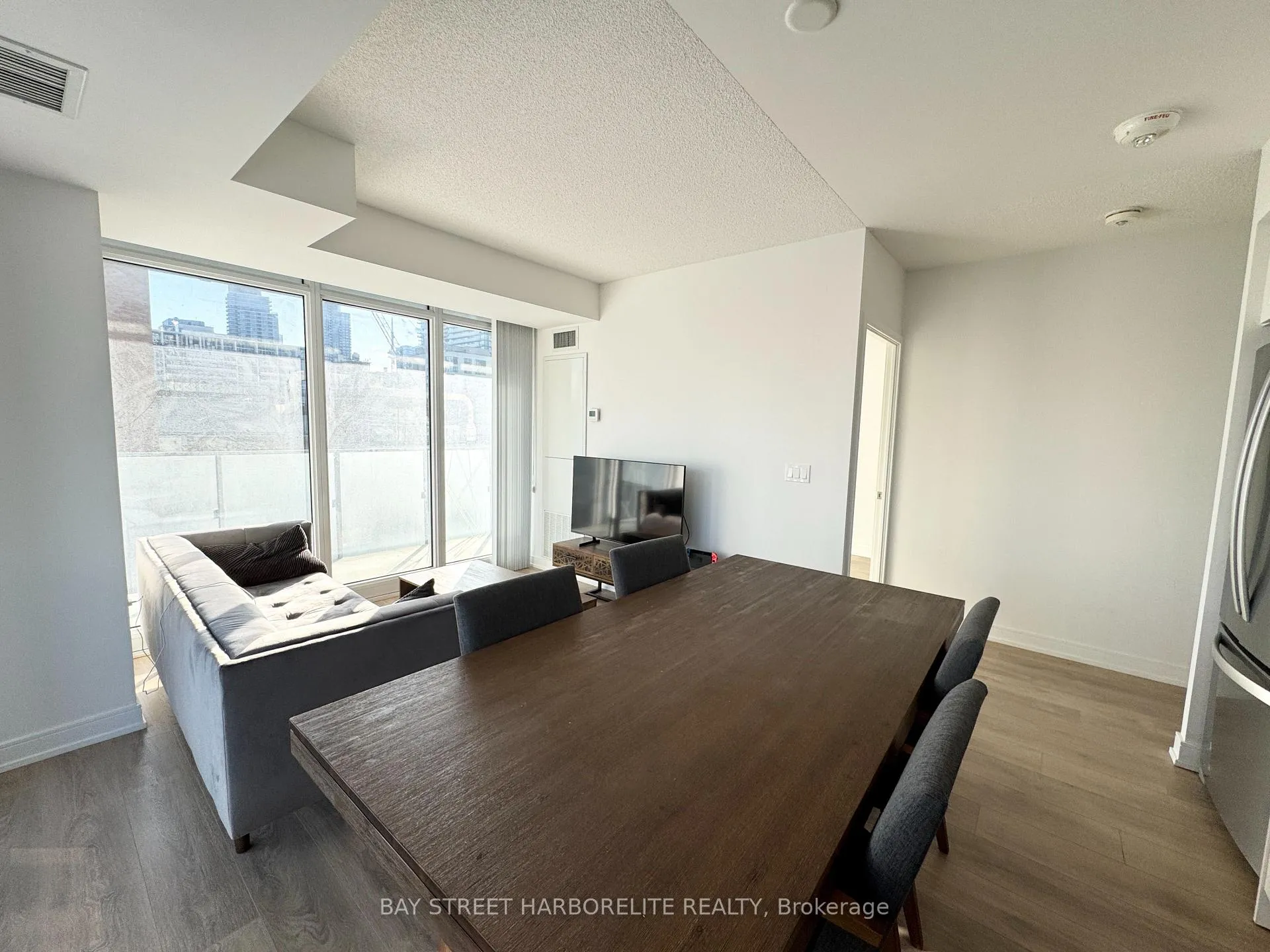 Photo 3 of Unit 908, 50 Wellesley Street E, Toronto, Church-Yonge Corridor — HOMEH