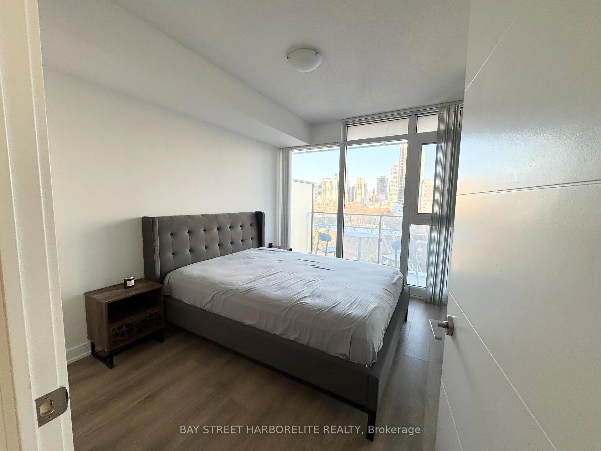 Photo 6 of Unit 908, 50 Wellesley Street E, Toronto, Church-Yonge Corridor — HOMEH