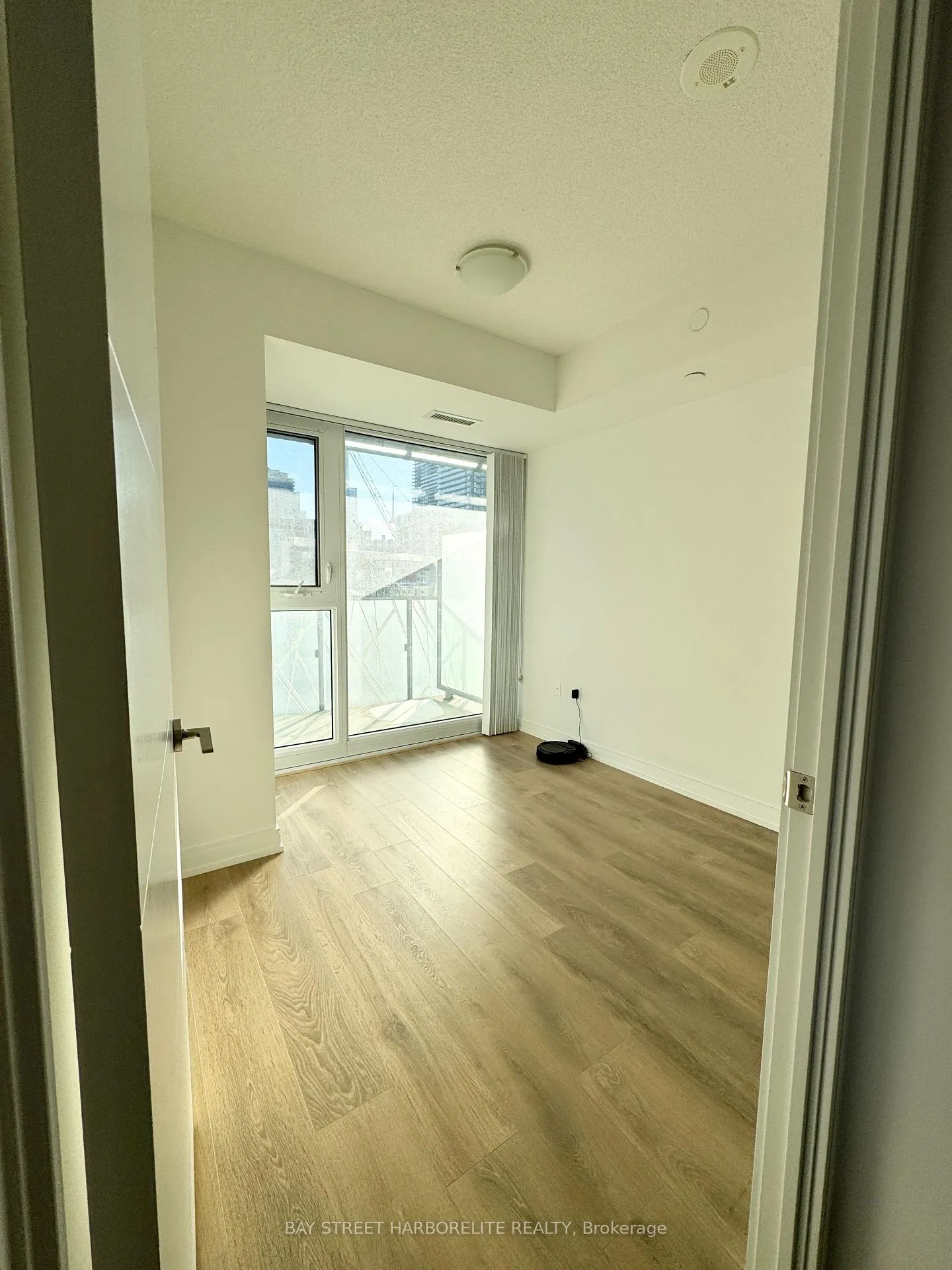 Photo 7 of Unit 908, 50 Wellesley Street E, Toronto, Church-Yonge Corridor — HOMEH