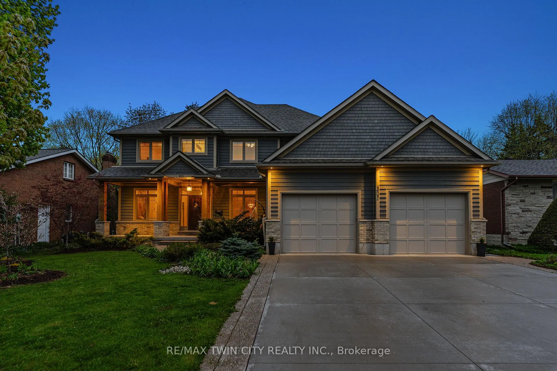 Photo 1 of 303 Castlefield Avenue, Waterloo — HOMEH