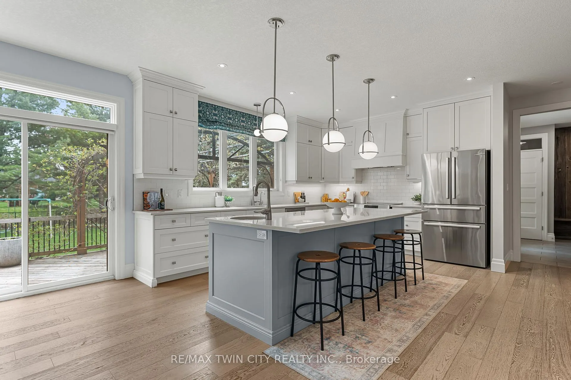 Photo 21 of 303 Castlefield Avenue, Waterloo — HOMEH