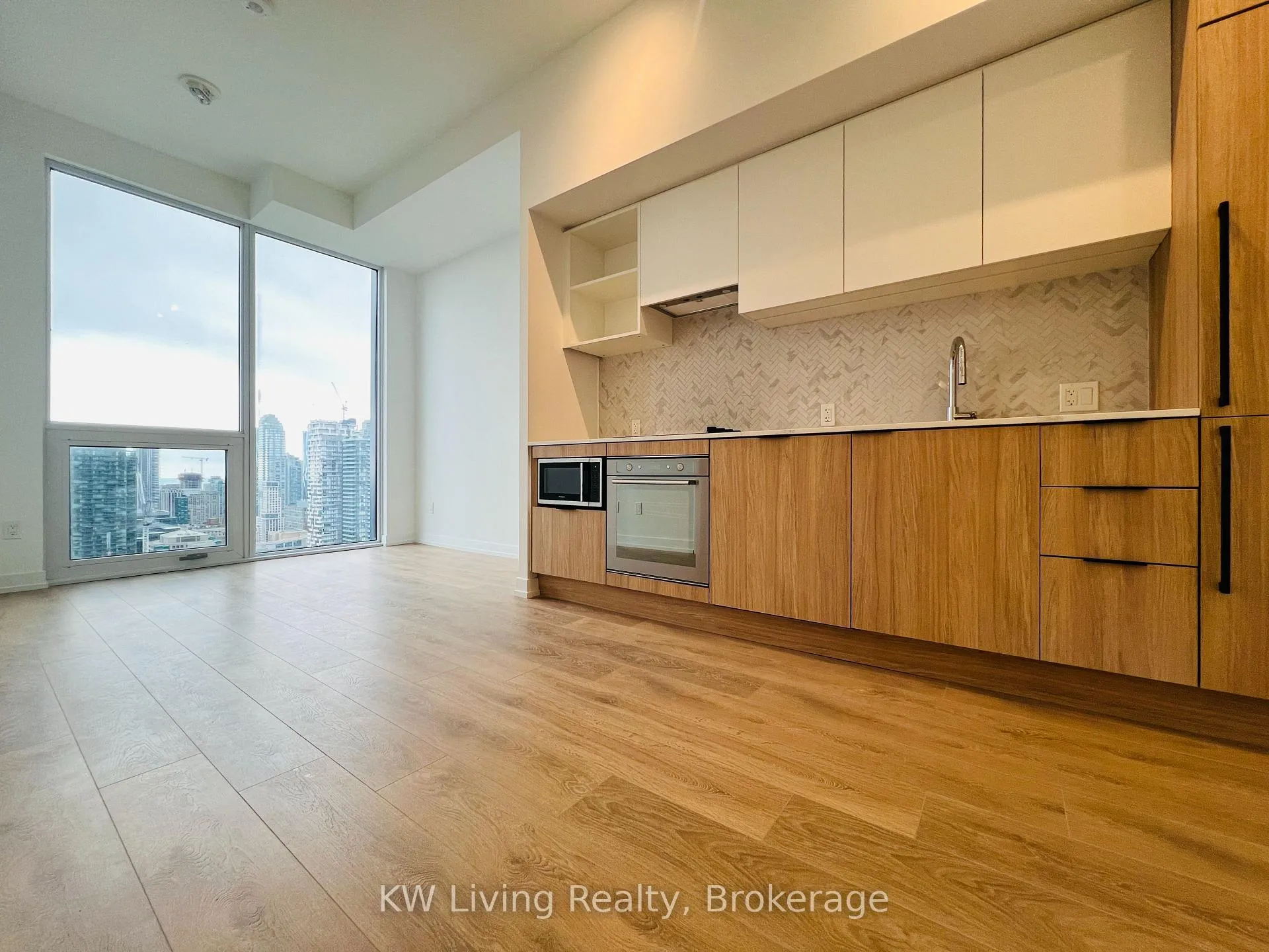 Photo 5 of Unit PH05, 82 Dalhousie Street, Toronto, Church-Yonge Corridor — HOMEH