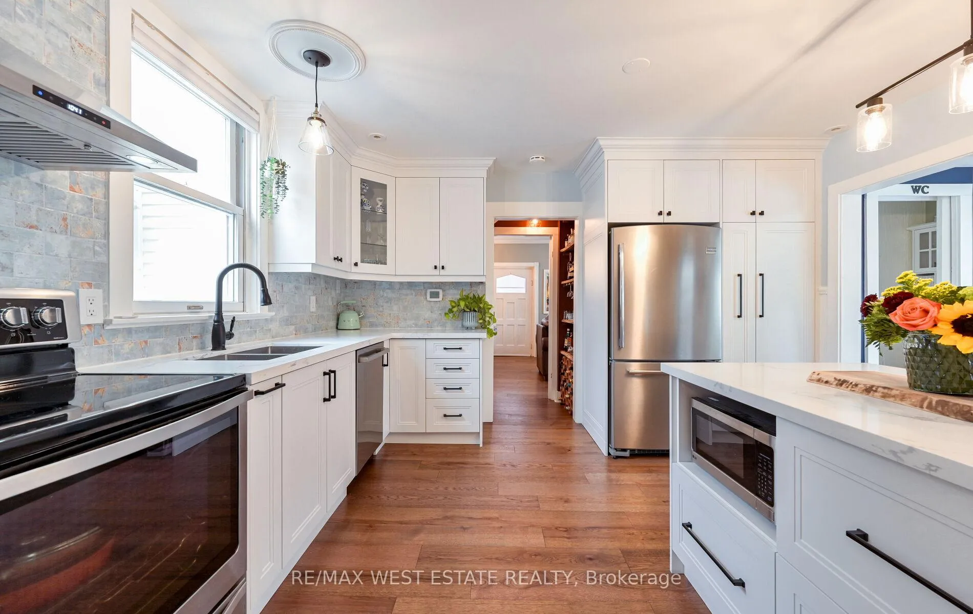 Photo 18 of 122 King Street E, Caledon, Bolton East — HOMEH