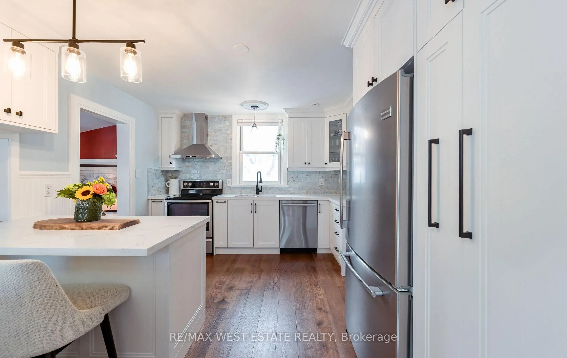 Photo 19 of 122 King Street E, Caledon, Bolton East — HOMEH