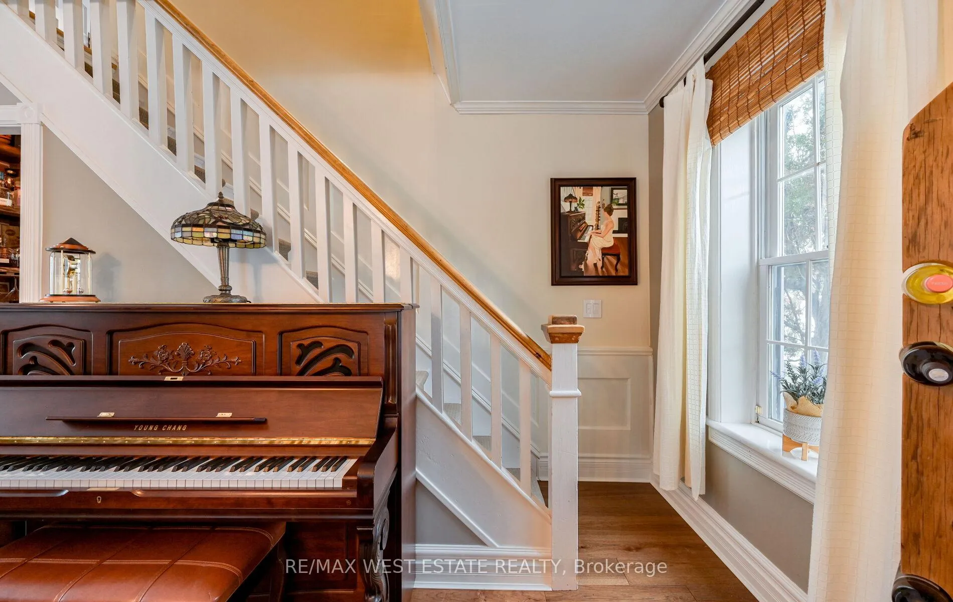 Photo 24 of 122 King Street E, Caledon, Bolton East — HOMEH