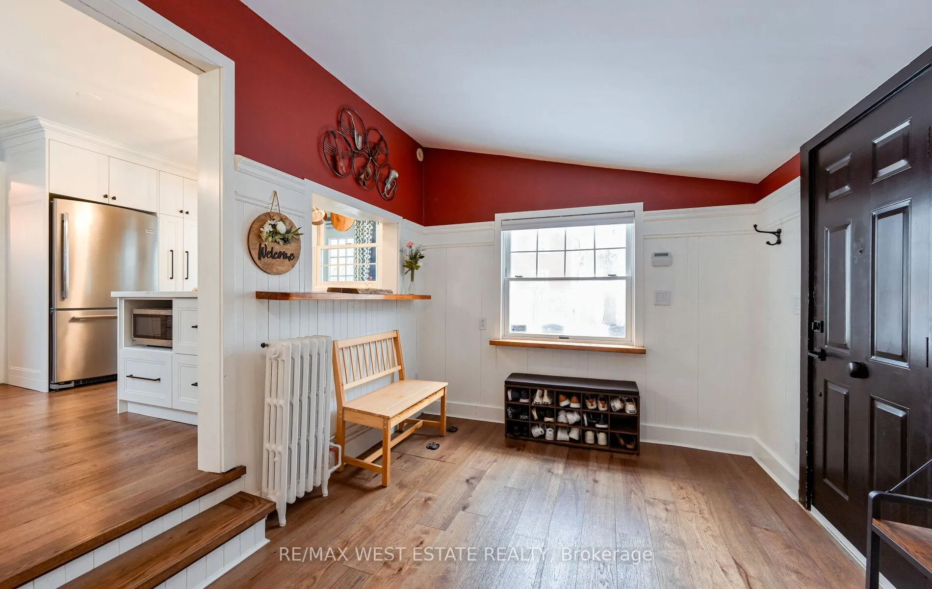 Photo 33 of 122 King Street E, Caledon, Bolton East — HOMEH