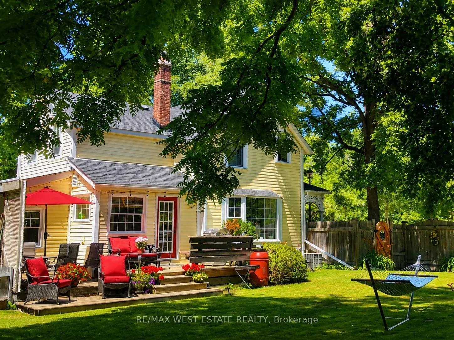 Photo 38 of 122 King Street E, Caledon, Bolton East — HOMEH