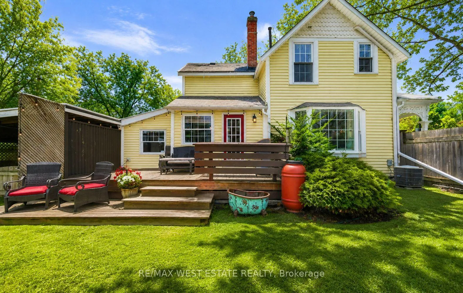 Photo 39 of 122 King Street E, Caledon, Bolton East — HOMEH