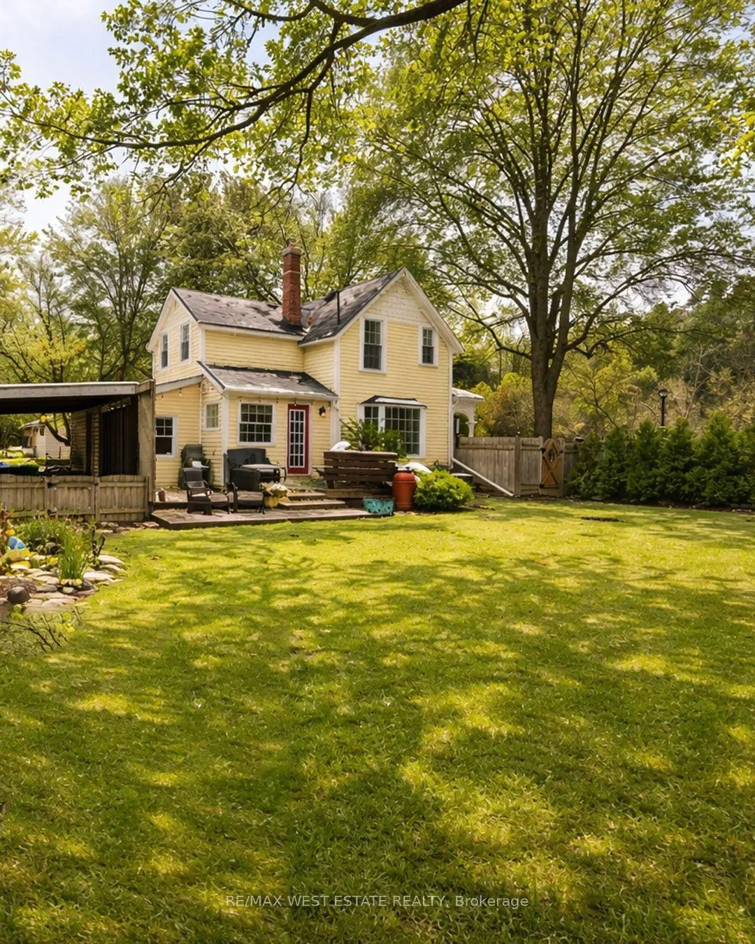 Photo 41 of 122 King Street E, Caledon, Bolton East — HOMEH