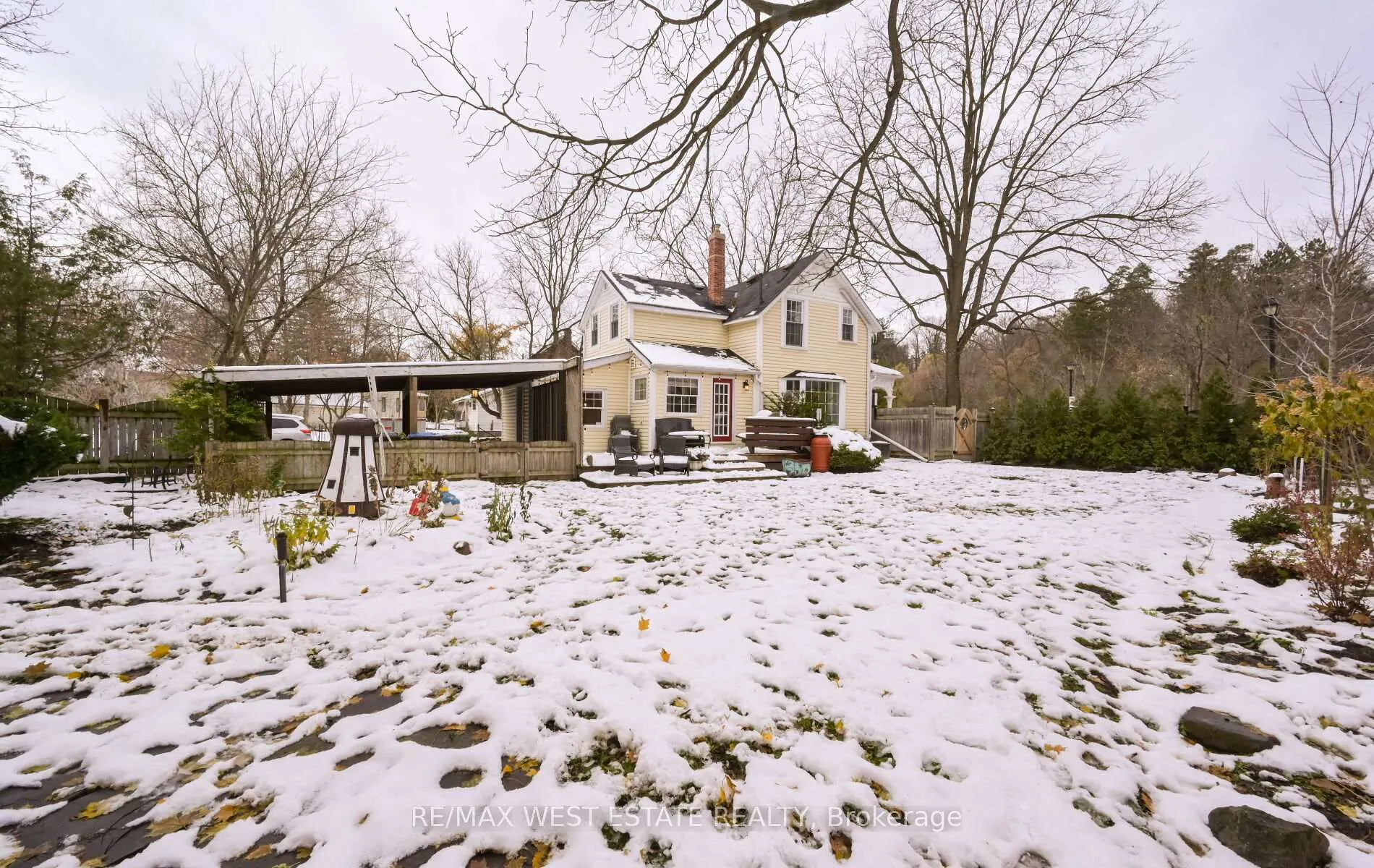 Photo 42 of 122 King Street E, Caledon, Bolton East — HOMEH