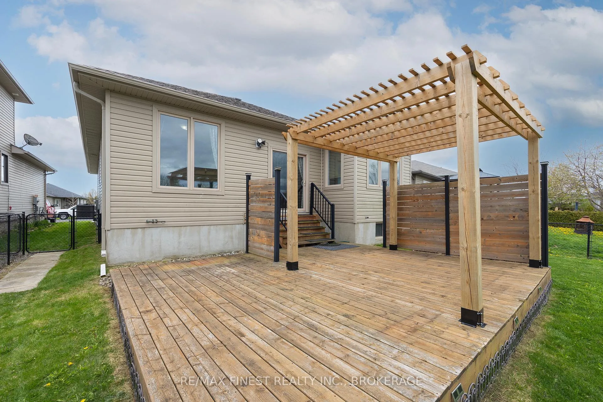 Photo 8 of 129 Blakely Street, Loyalist, Amherstview — HOMEH