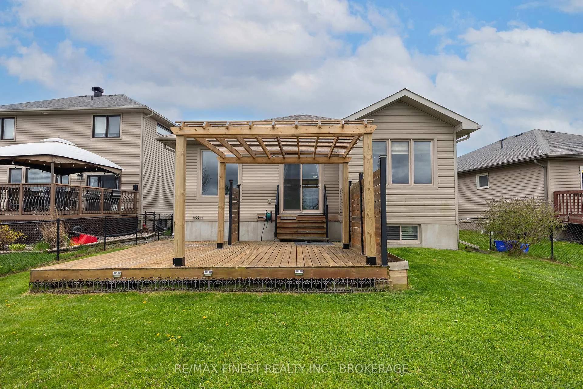Photo 11 of 129 Blakely Street, Loyalist, Amherstview — HOMEH