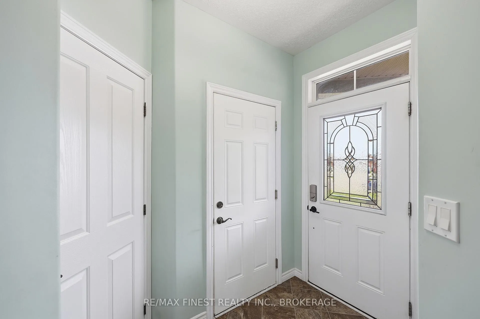 Photo 16 of 129 Blakely Street, Loyalist, Amherstview — HOMEH