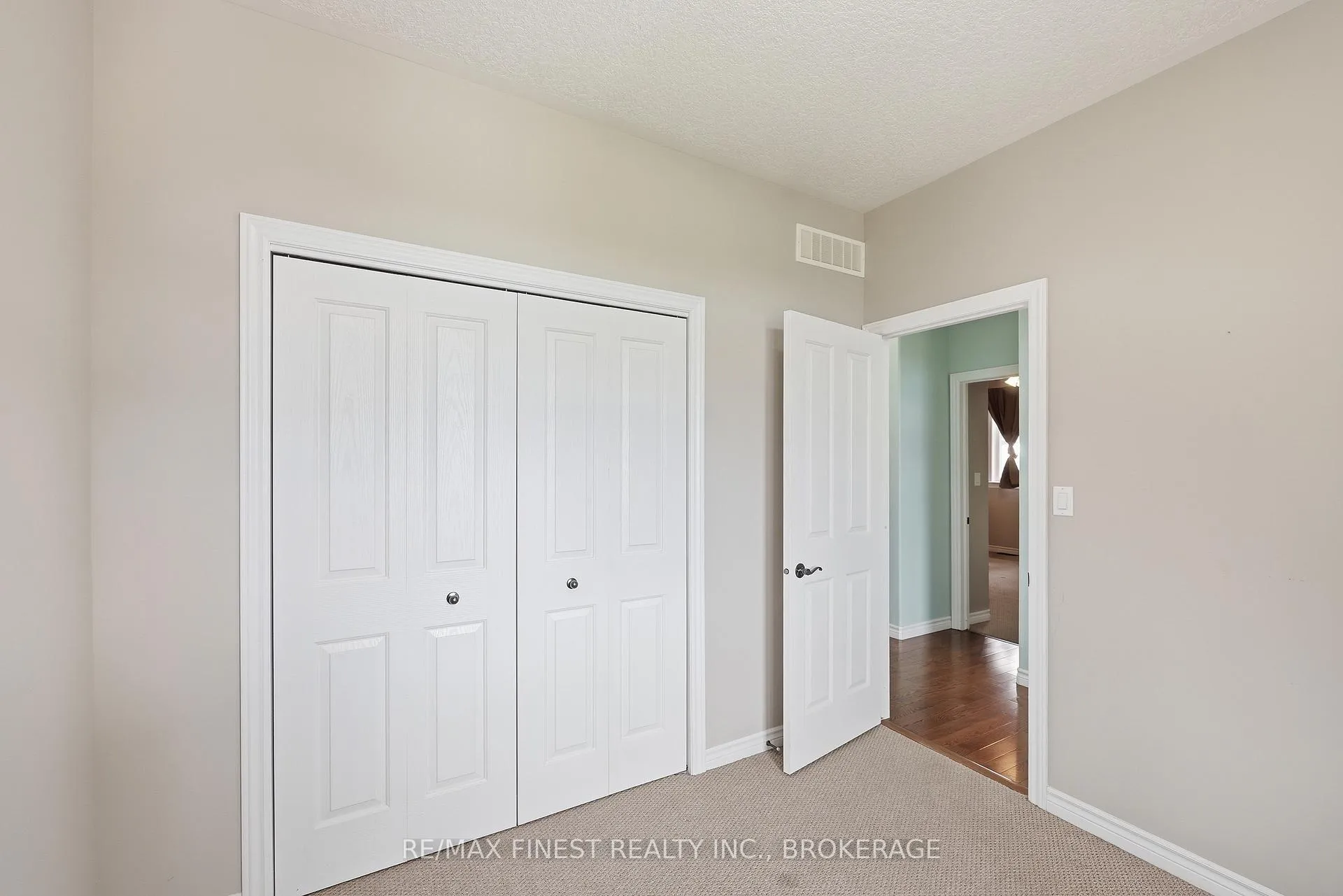 Photo 19 of 129 Blakely Street, Loyalist, Amherstview — HOMEH