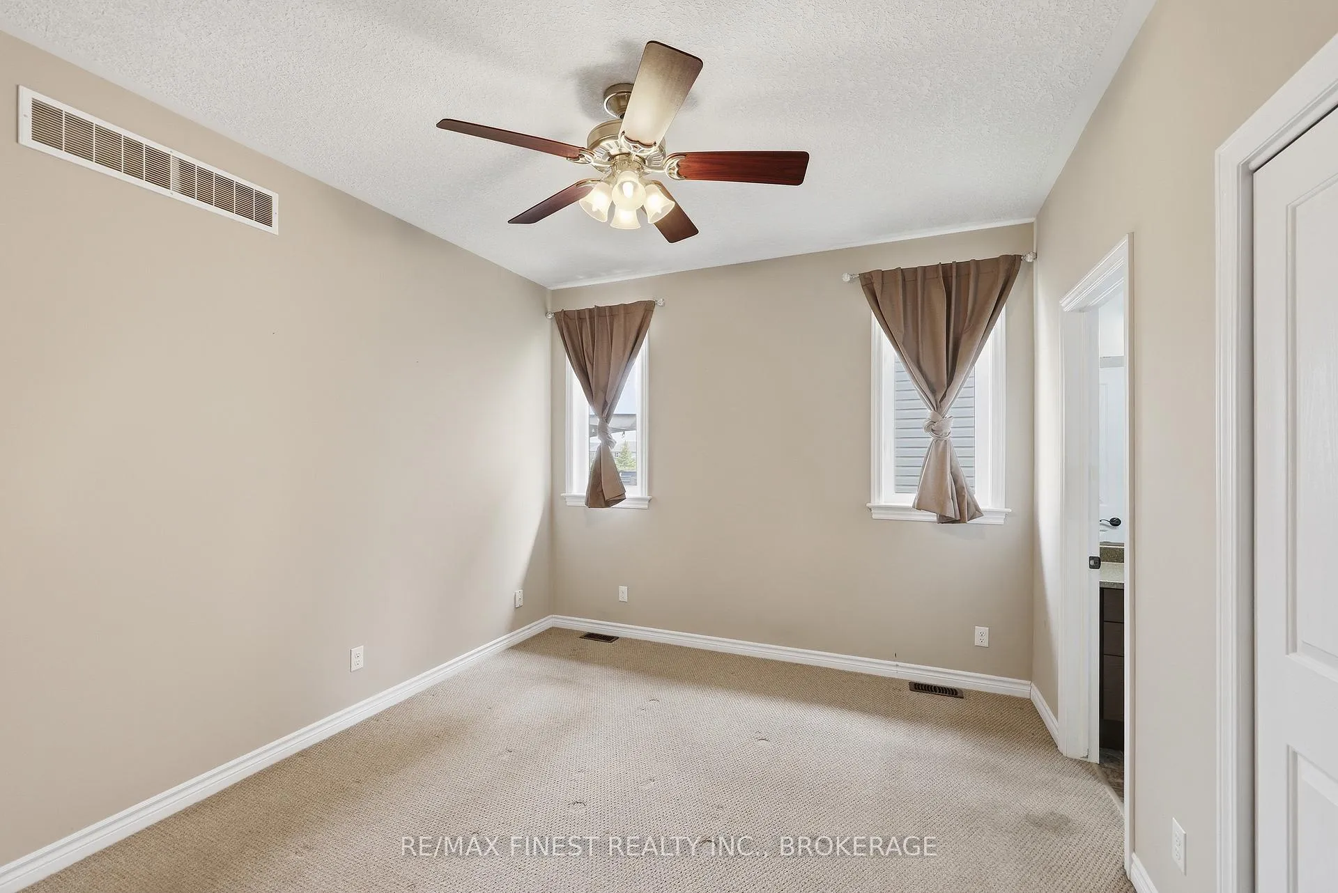 Photo 21 of 129 Blakely Street, Loyalist, Amherstview — HOMEH