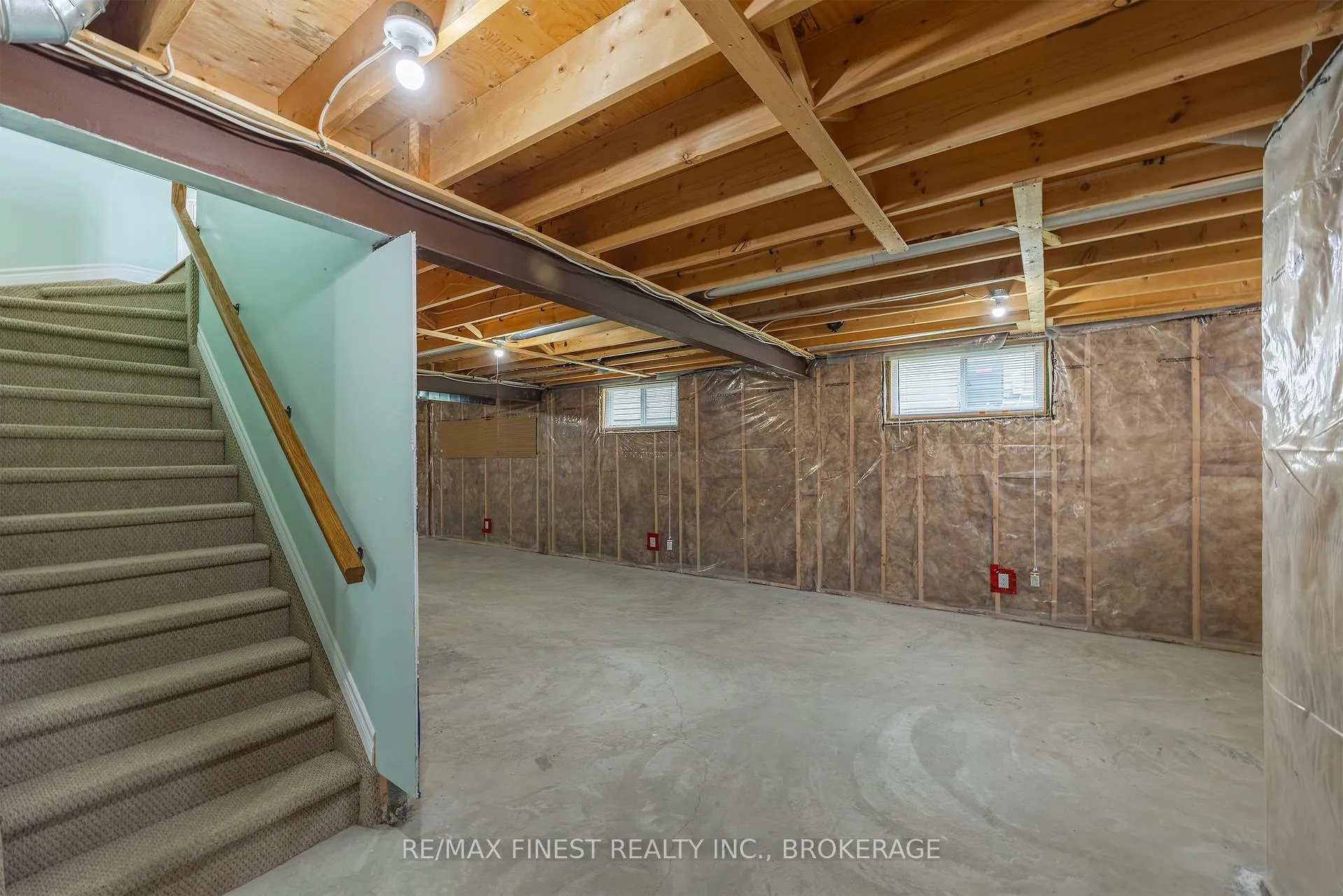 Photo 35 of 129 Blakely Street, Loyalist, Amherstview — HOMEH