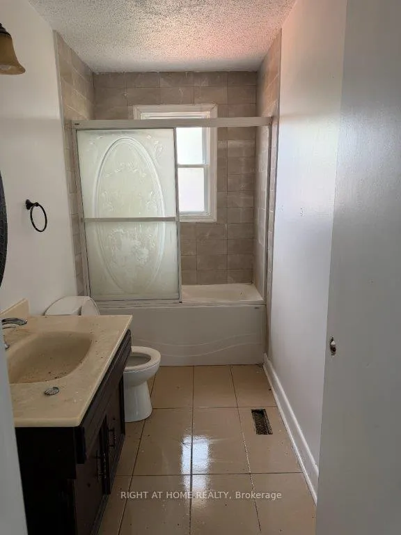 Photo 7 of 834 Downie Street, Peterborough, Northcrest Ward 5 — HOMEH