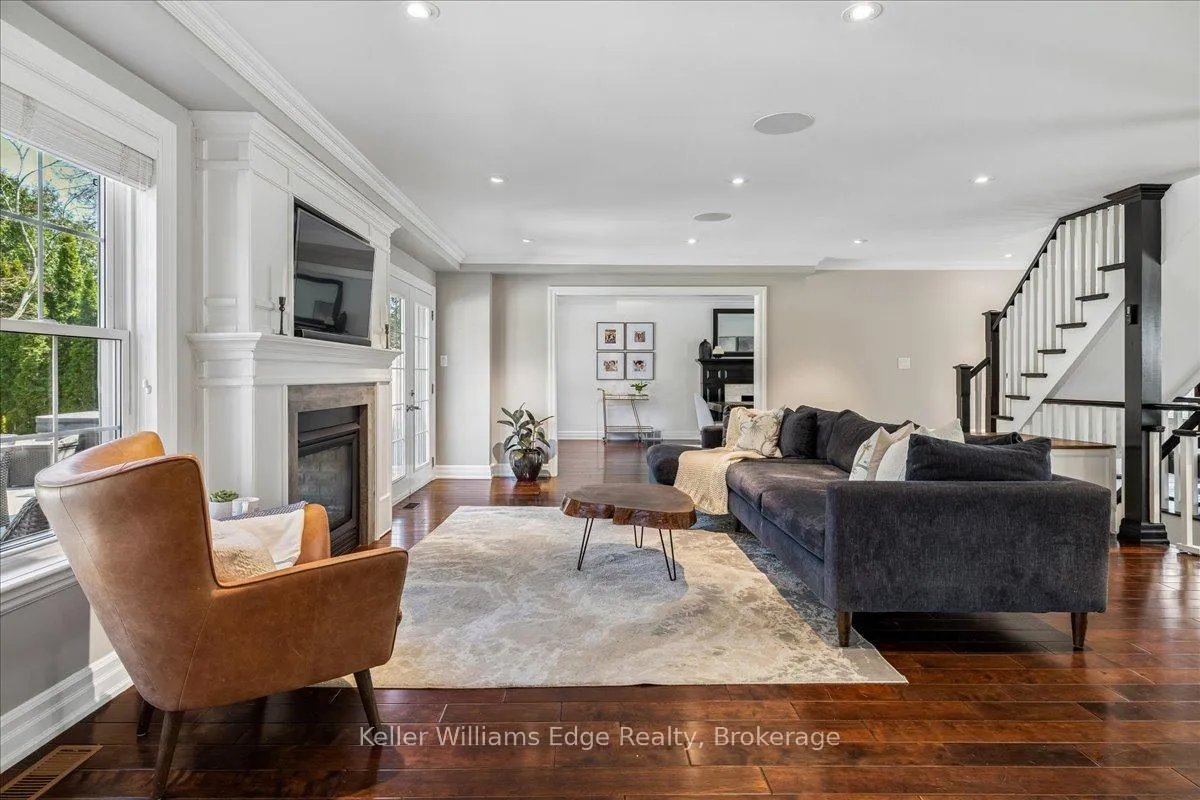 Photo 13 of 249 Camelot Drive, Burlington, Shoreacres — HOMEH