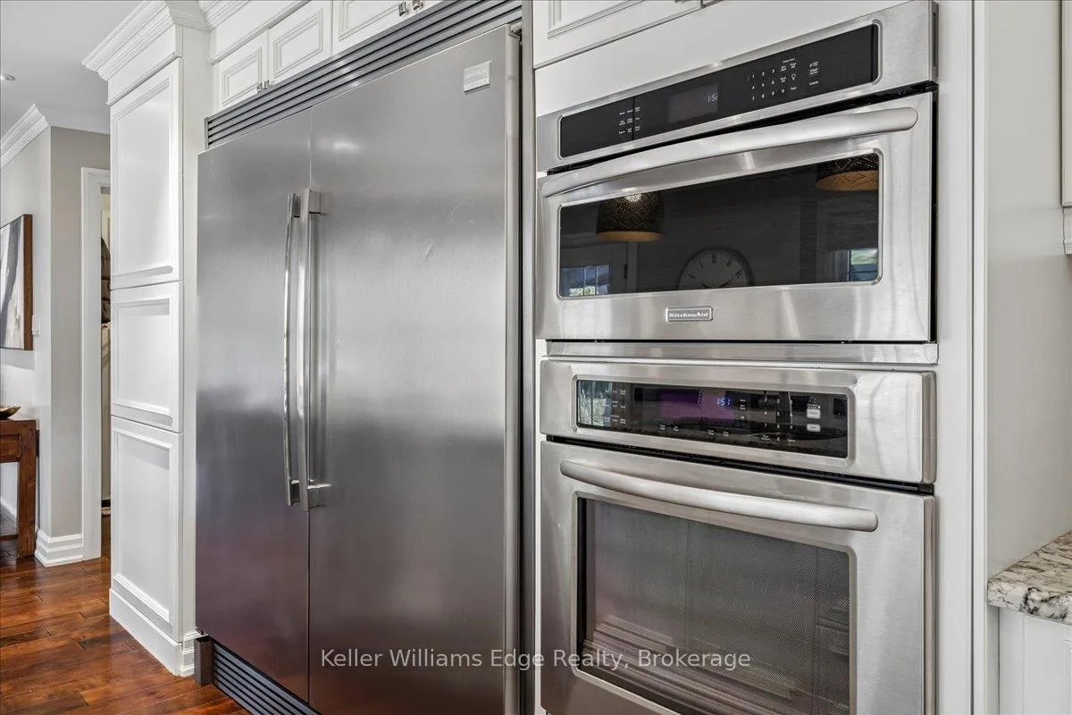 Photo 17 of 249 Camelot Drive, Burlington, Shoreacres — HOMEH