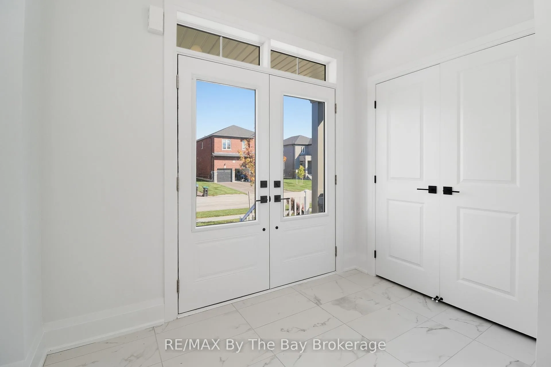 Photo 3 of 66 Amber Drive, Wasaga Beach — HOMEH