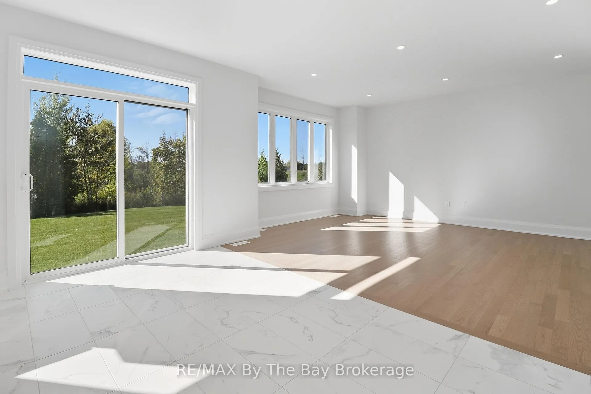 Photo 12 of 66 Amber Drive, Wasaga Beach — HOMEH