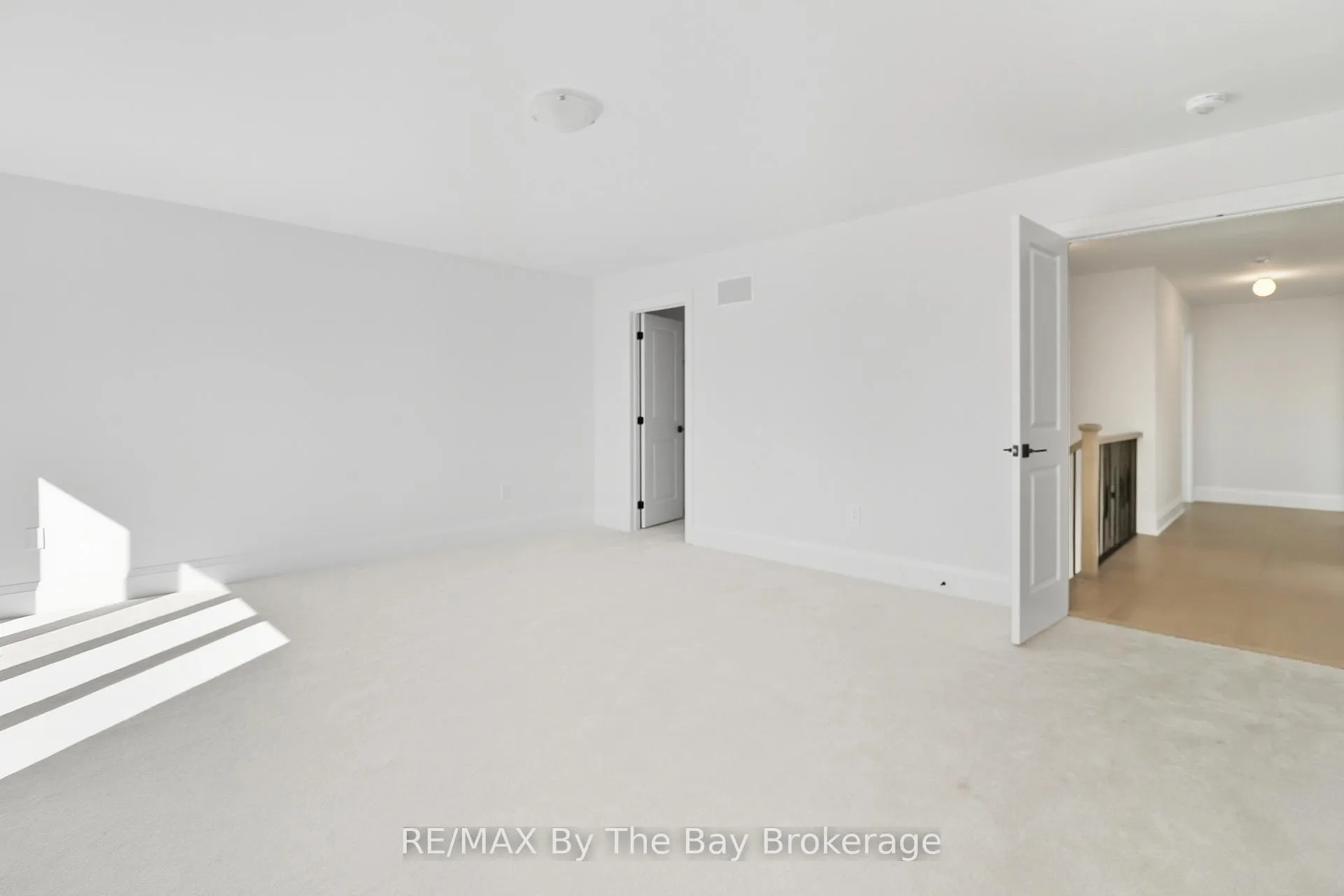 Photo 22 of 66 Amber Drive, Wasaga Beach — HOMEH