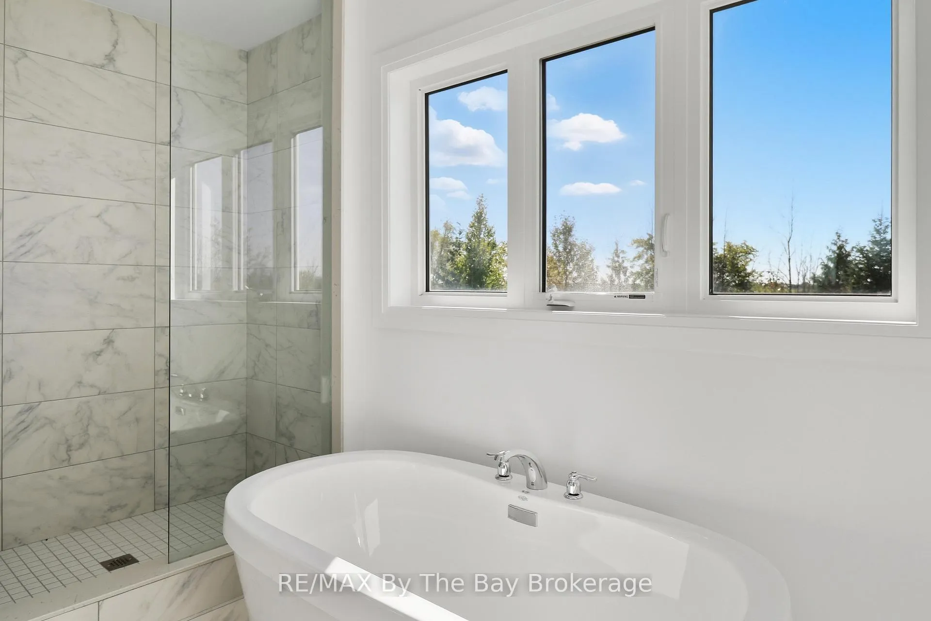 Photo 28 of 66 Amber Drive, Wasaga Beach — HOMEH