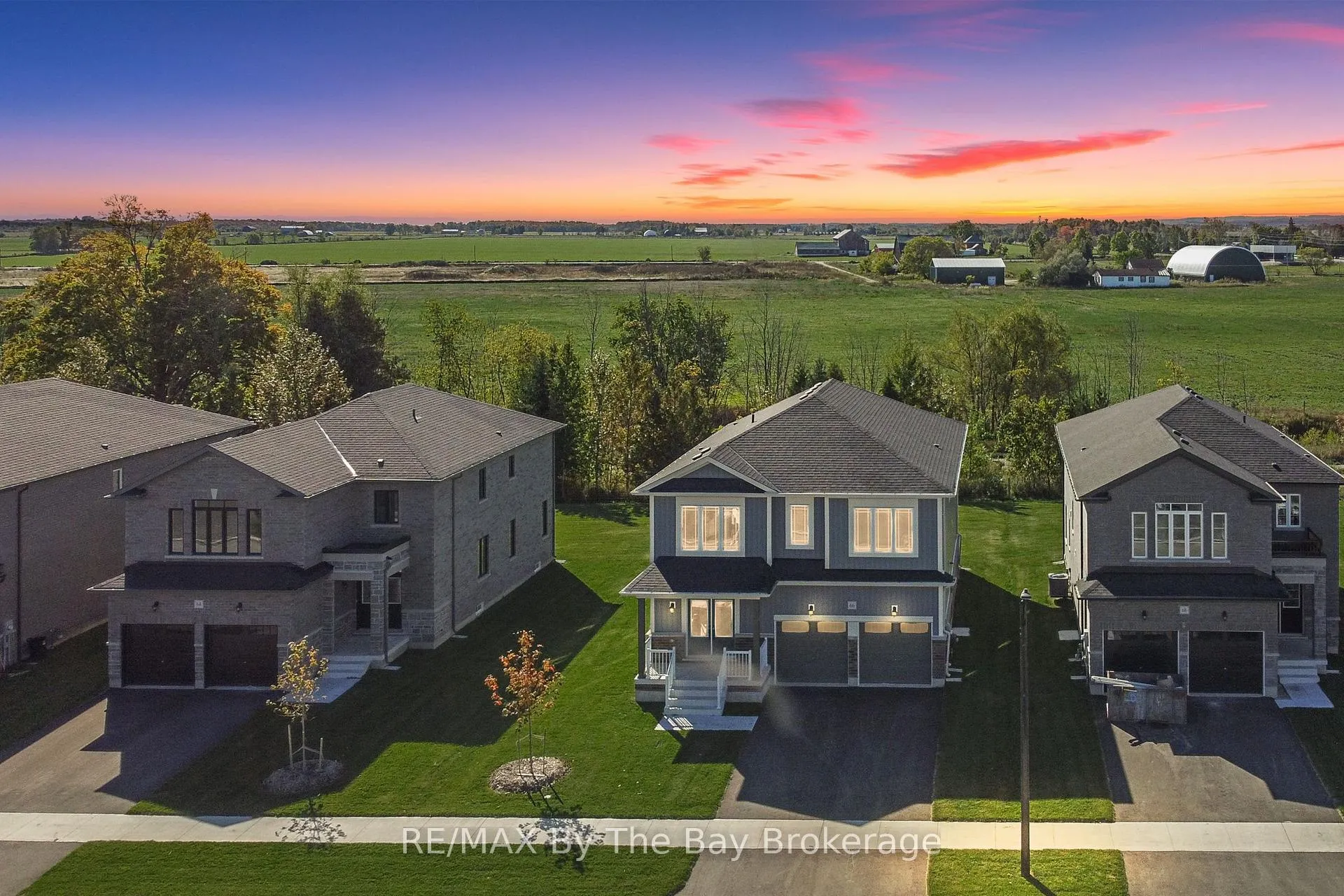 Photo 41 of 66 Amber Drive, Wasaga Beach — HOMEH