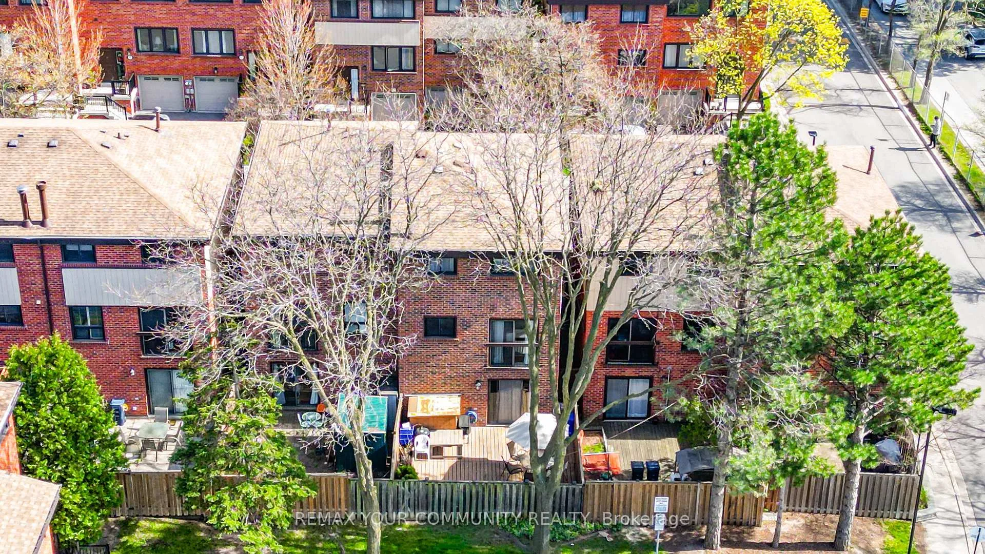 Photo 40 of 71 Maple Branch Path, Etobicoke, Kingsview Village-The Westway — HOMEH