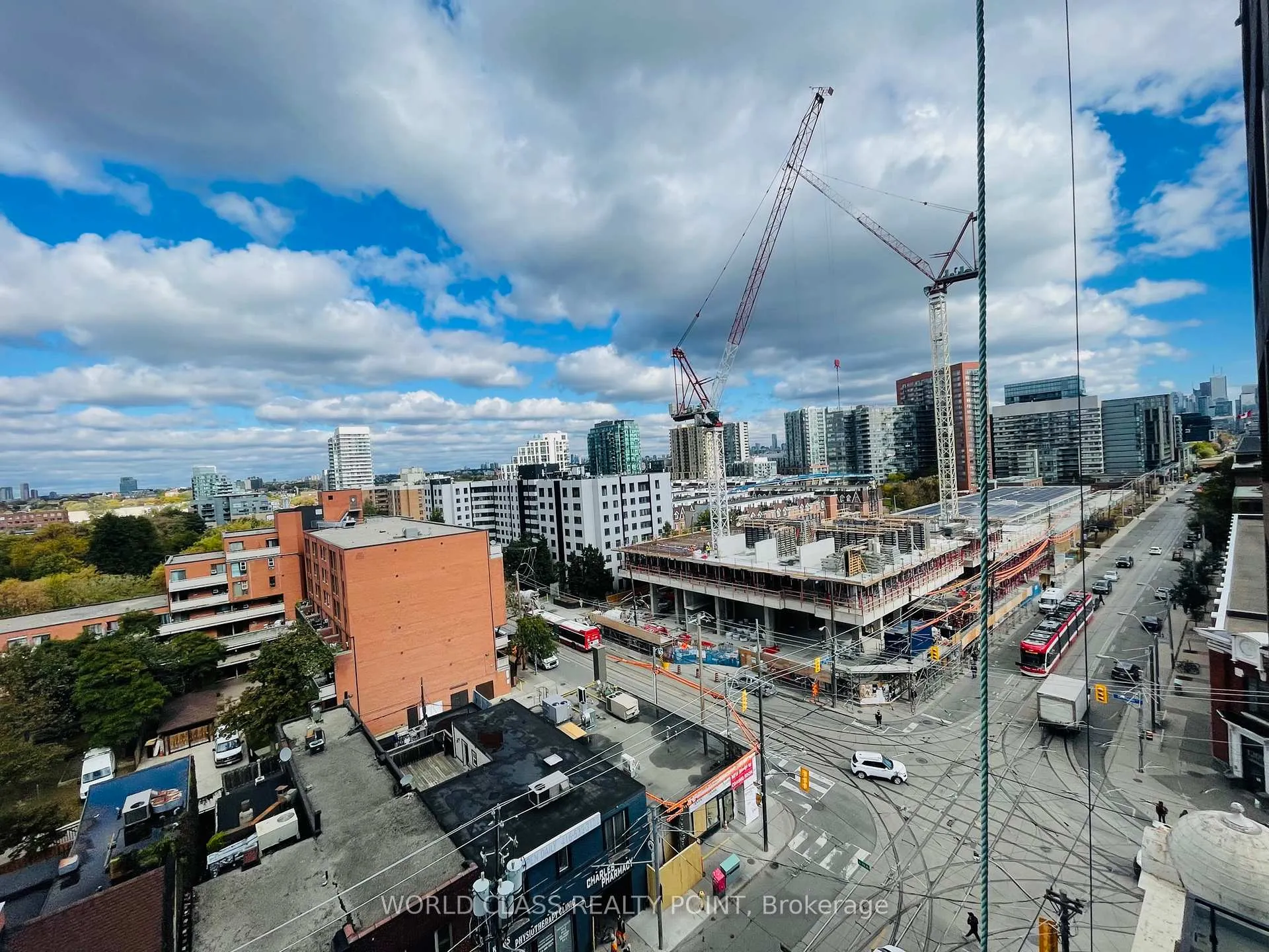 Photo 3 of Unit 720, 270 Dufferin Street, Toronto, South Parkdale — HOMEH