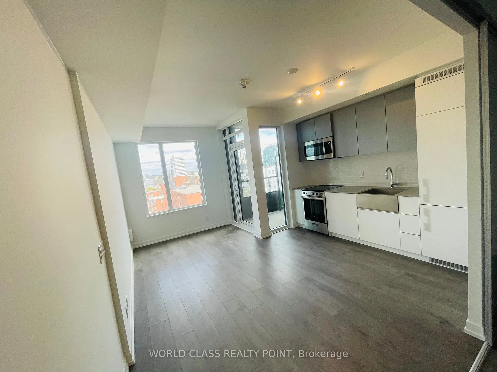 Photo 8 of Unit 720, 270 Dufferin Street, Toronto, South Parkdale — HOMEH