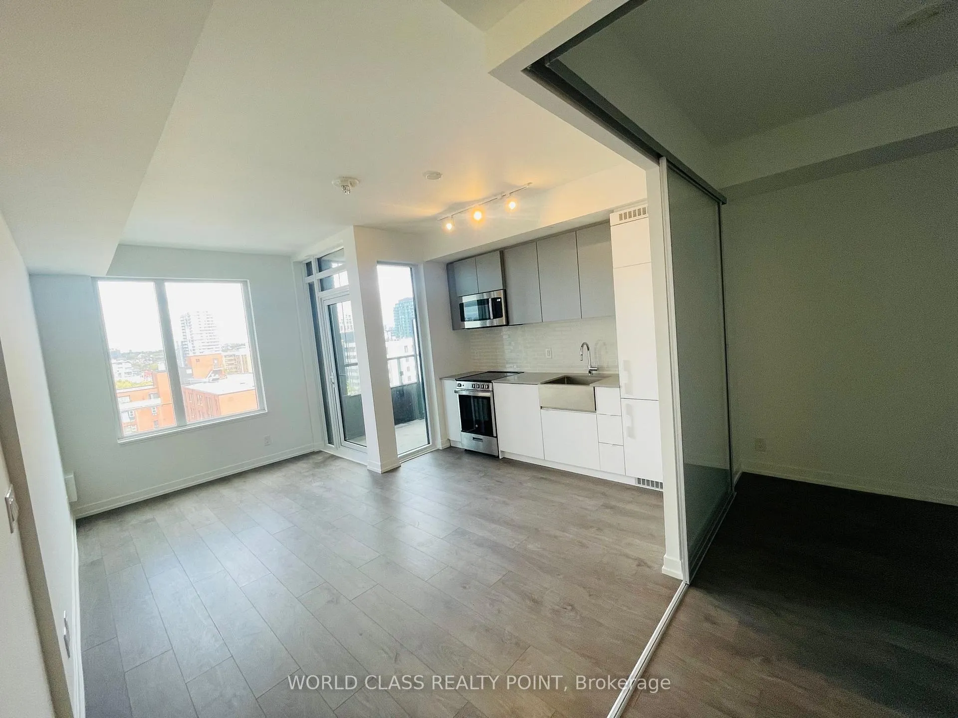 Photo 9 of Unit 720, 270 Dufferin Street, Toronto, South Parkdale — HOMEH