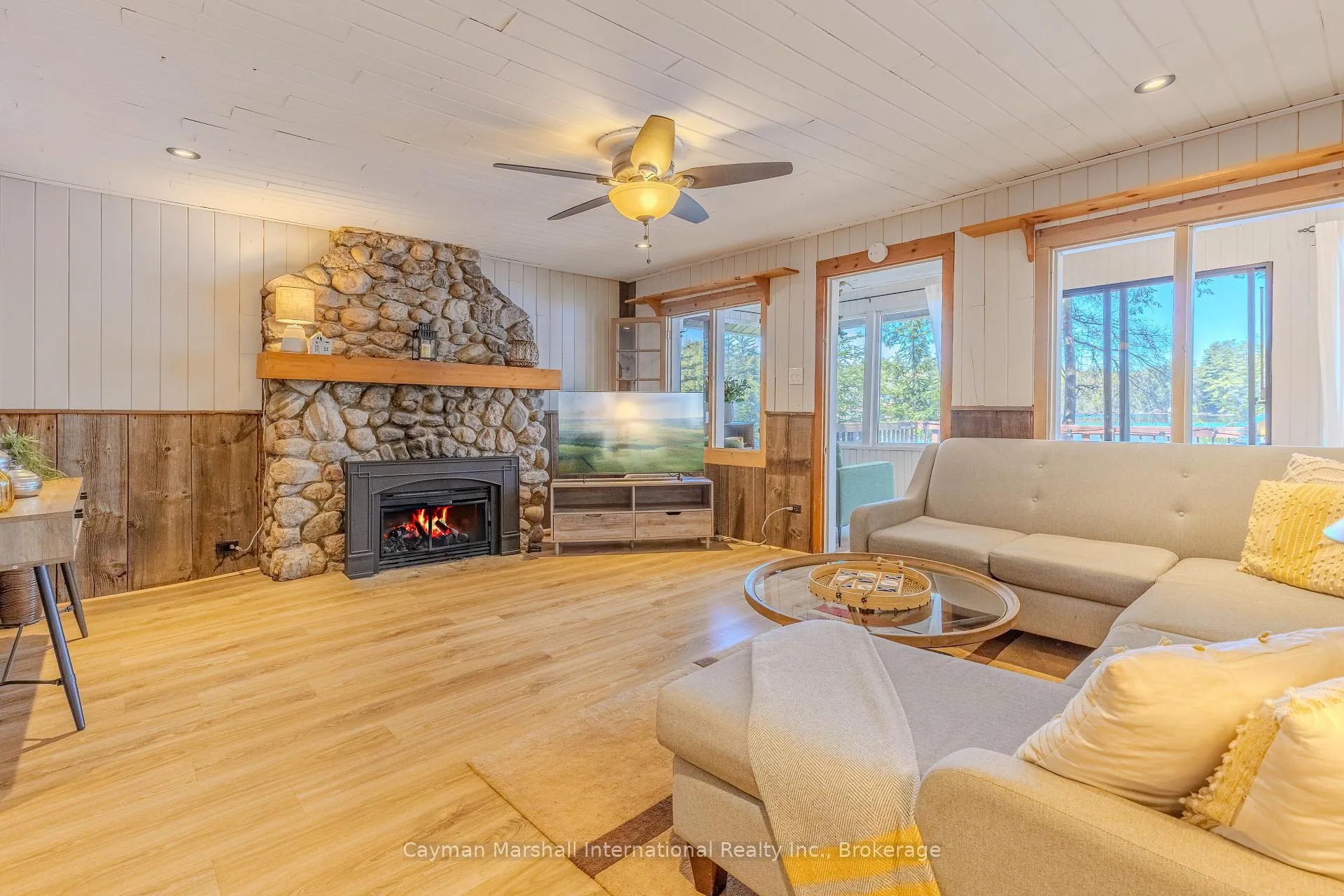 Photo 24 of 1065 Rainbow Lane, Bracebridge, Draper — HOMEH