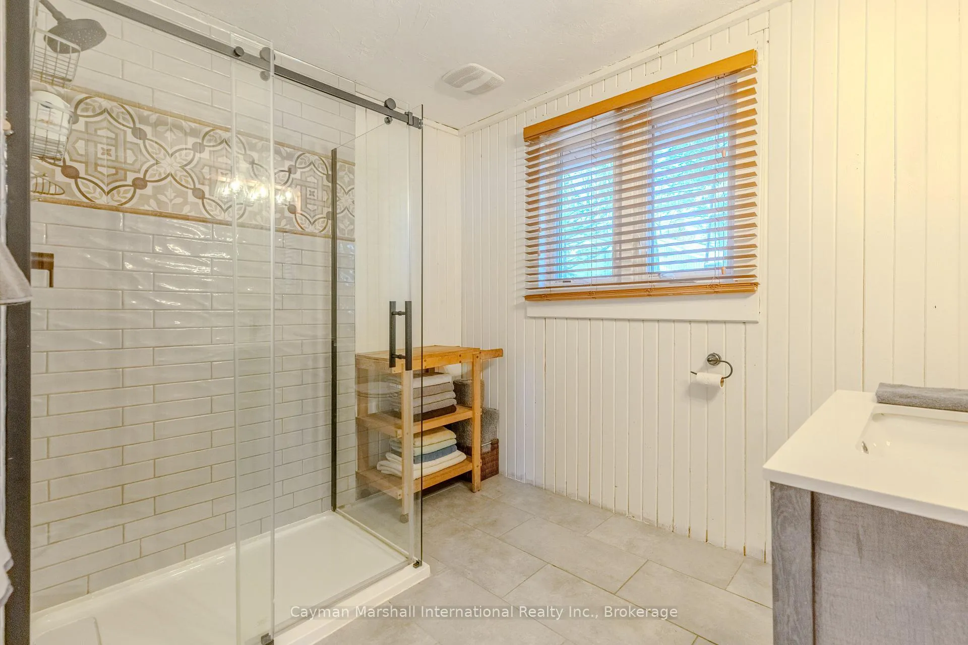 Photo 28 of 1065 Rainbow Lane, Bracebridge, Draper — HOMEH