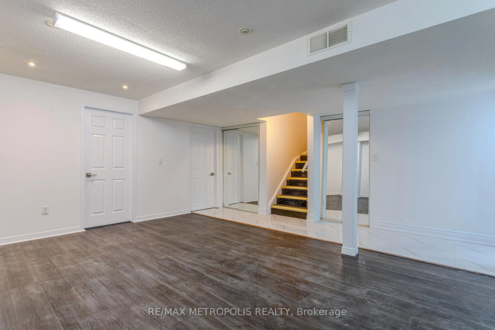 Photo 6 of Unit BSMT, 30 Summerlea Street, Markham, Middlefield — HOMEH